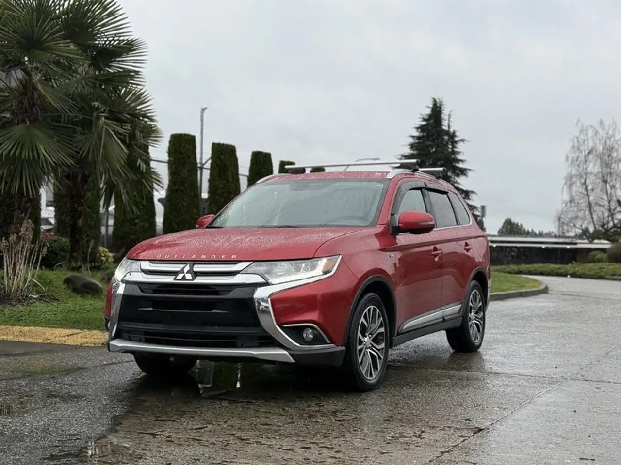 Mitsubishi Outlander снимка Mitsubishi Outlander