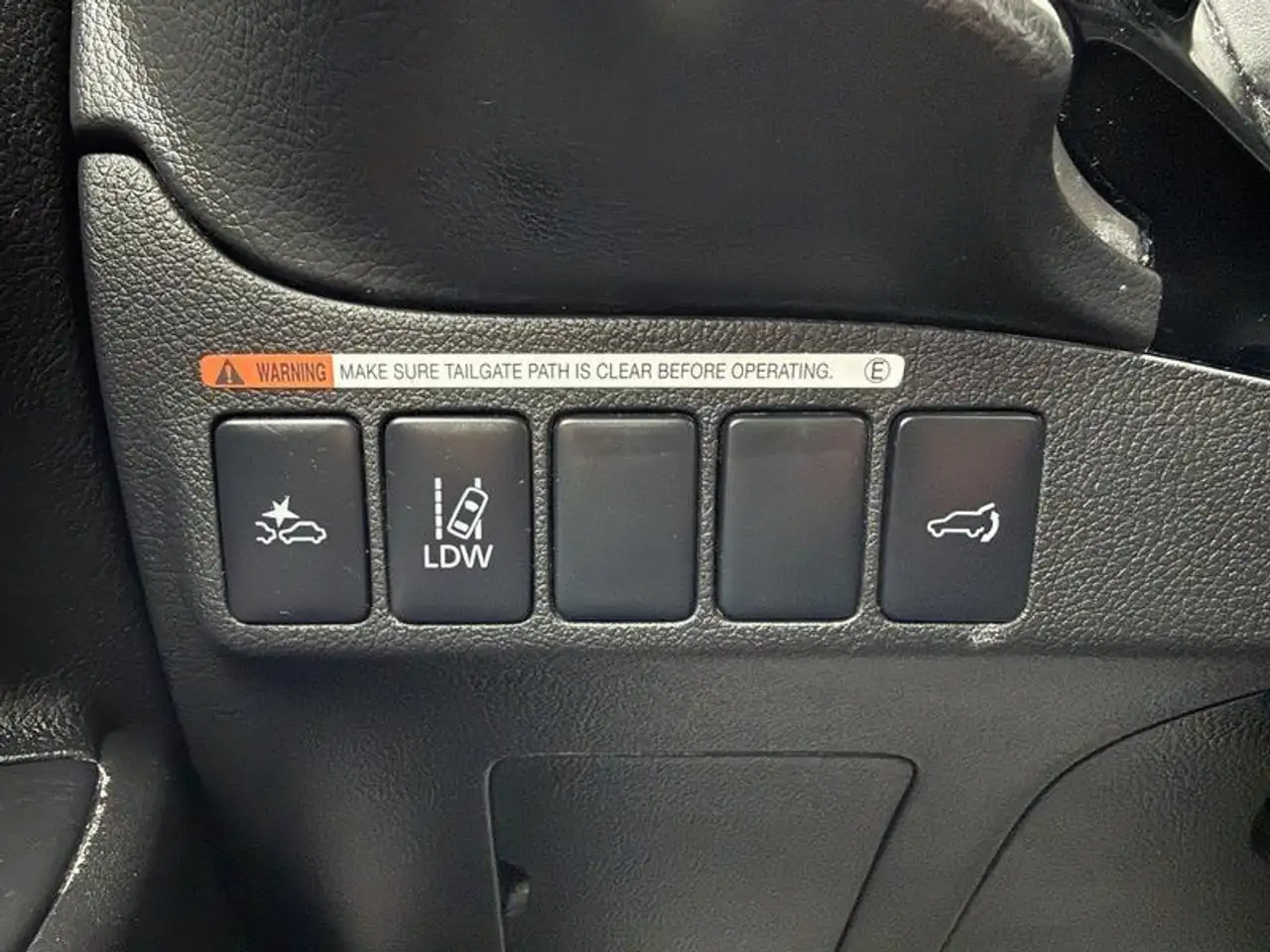 Mitsubishi Outlander снимка Mitsubishi Outlander