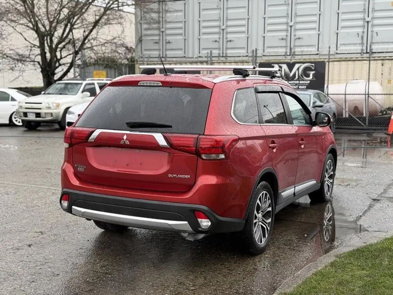 Mitsubishi Outlander снимка Mitsubishi Outlander