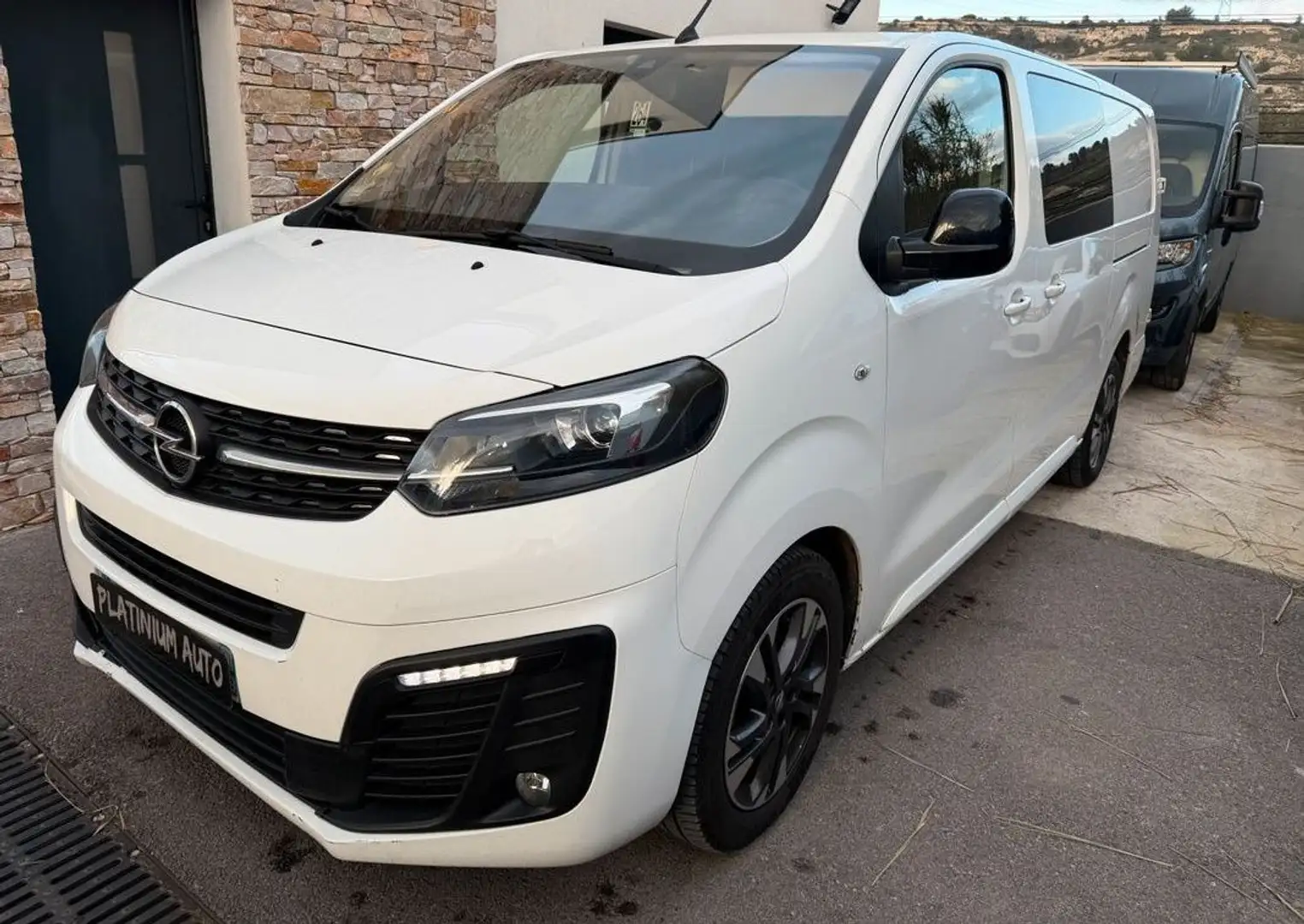 Opel Vivaro III 2.0 BlueHdi 145 L3 Cabine Approfondie Pack Business Weiß - 1