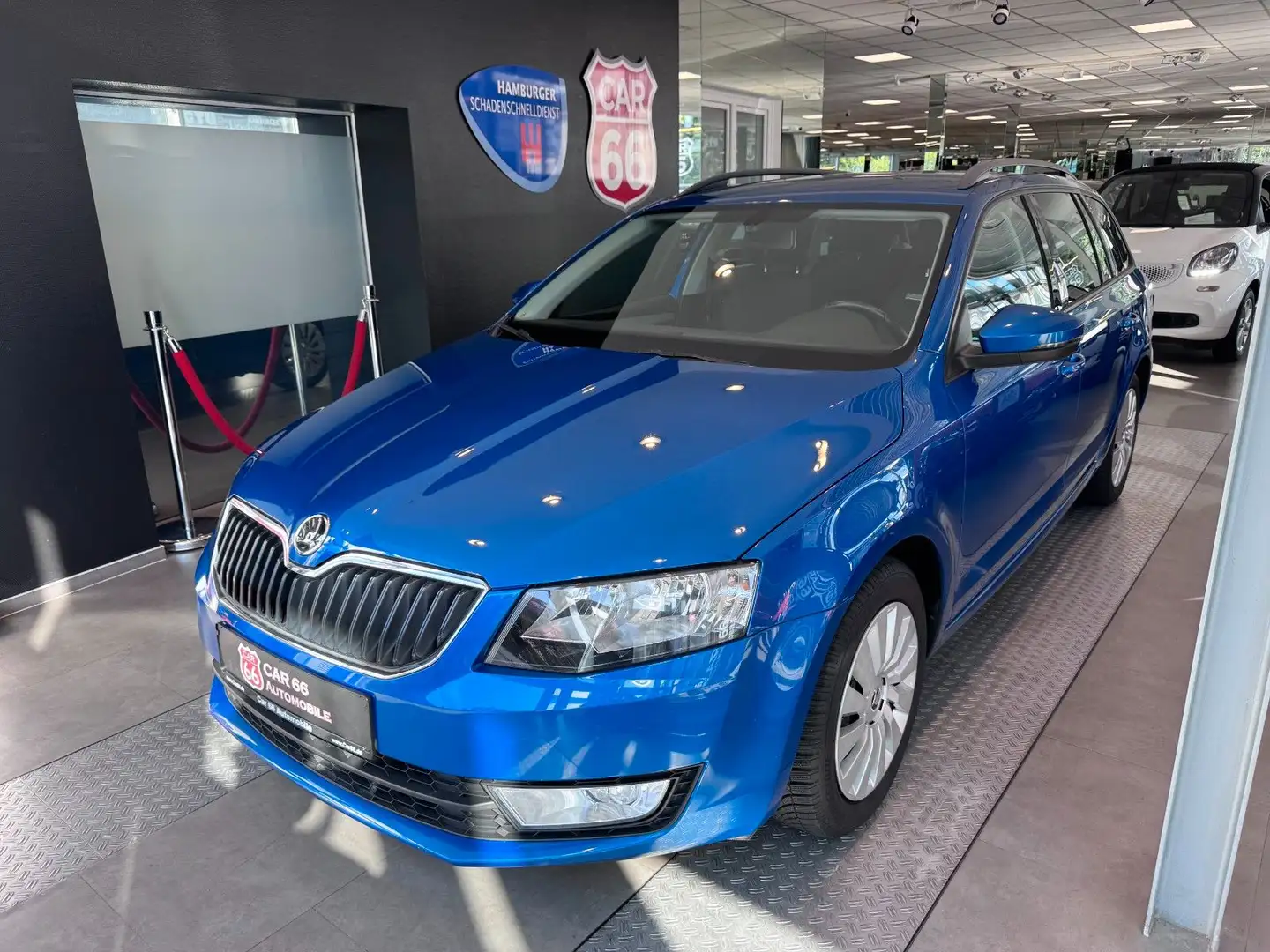 Skoda Octavia Combi Ambition Blau - 1
