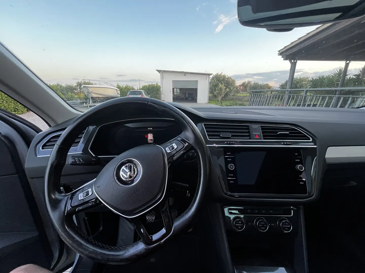 Volkswagen Tiguan 1.6 tdi Sport 115cv - 2