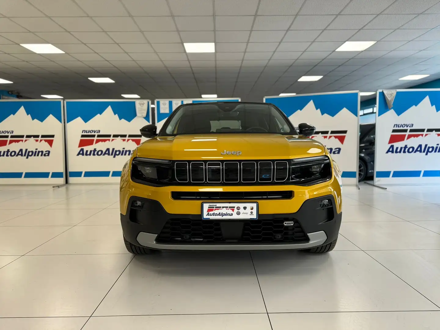 Jeep Avenger Summit Elettrica Giallo - 2