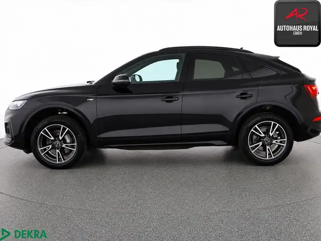 Audi Q5 view 2