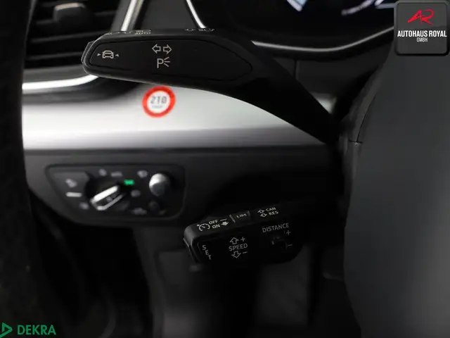 Audi Q5 view 14