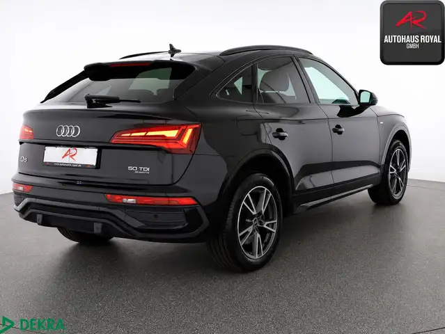 Audi Q5 view 5