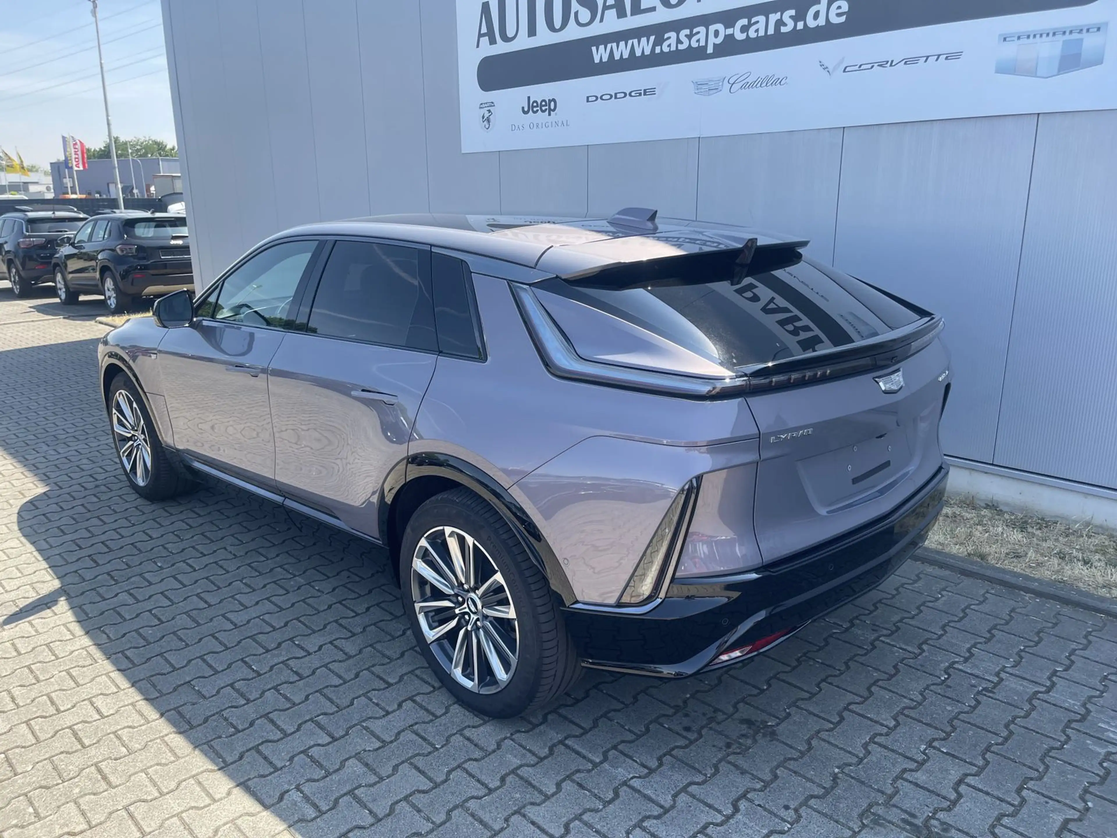 Cadillac Lyriq Sport 600e AWD — photo 13
