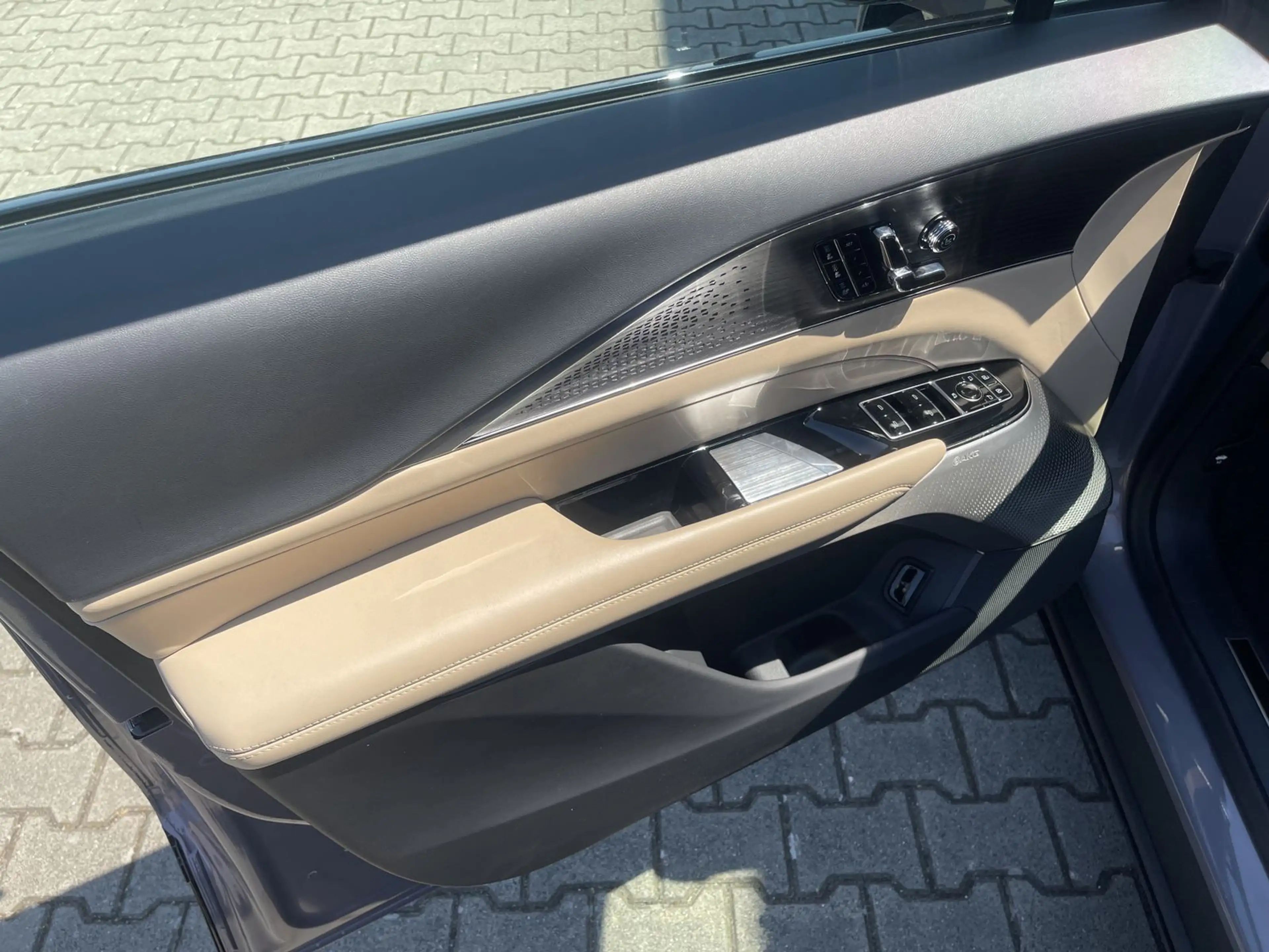 Cadillac Lyriq Sport 600e AWD — photo 7