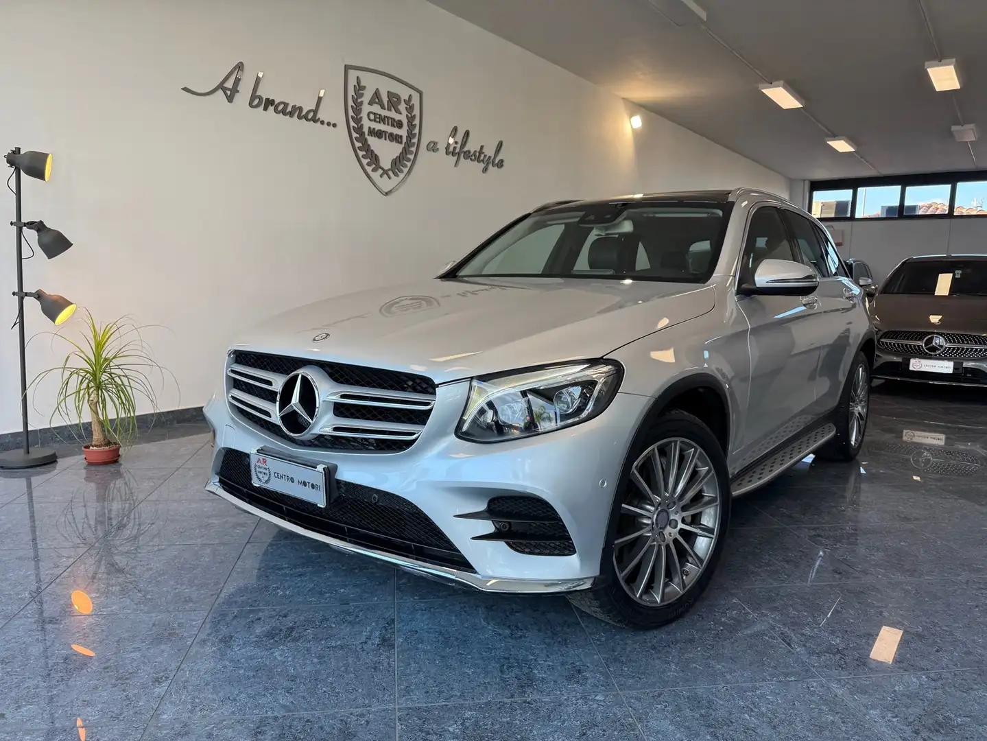 Mercedes-Benz GLC 250 d 4matic Amg Premium Tetto Dvd Cerchi 20 Full Opt Grigio - 1