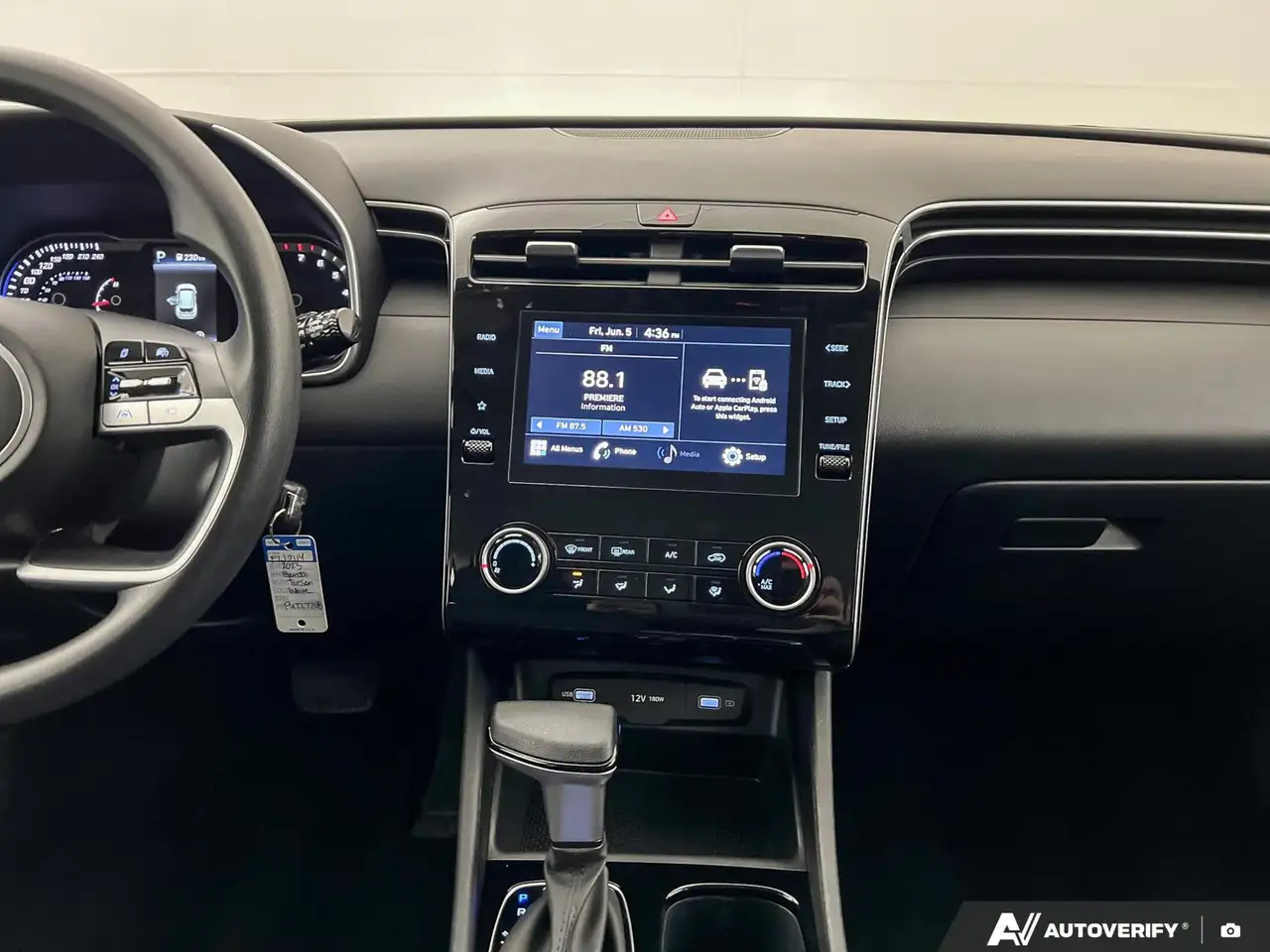 Hyundai TUCSON снимка Hyundai TUCSON