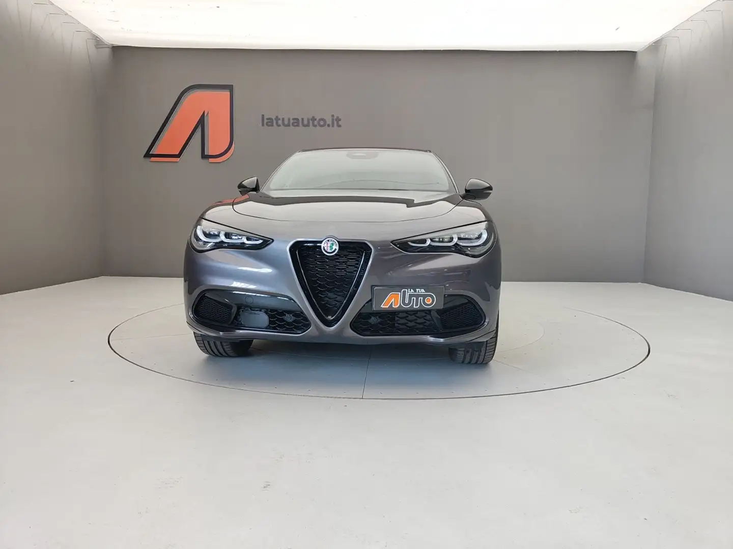 Alfa Romeo Stelvio 2.2 TD 210CV VELOCE AT8 Q4 Szary - 2