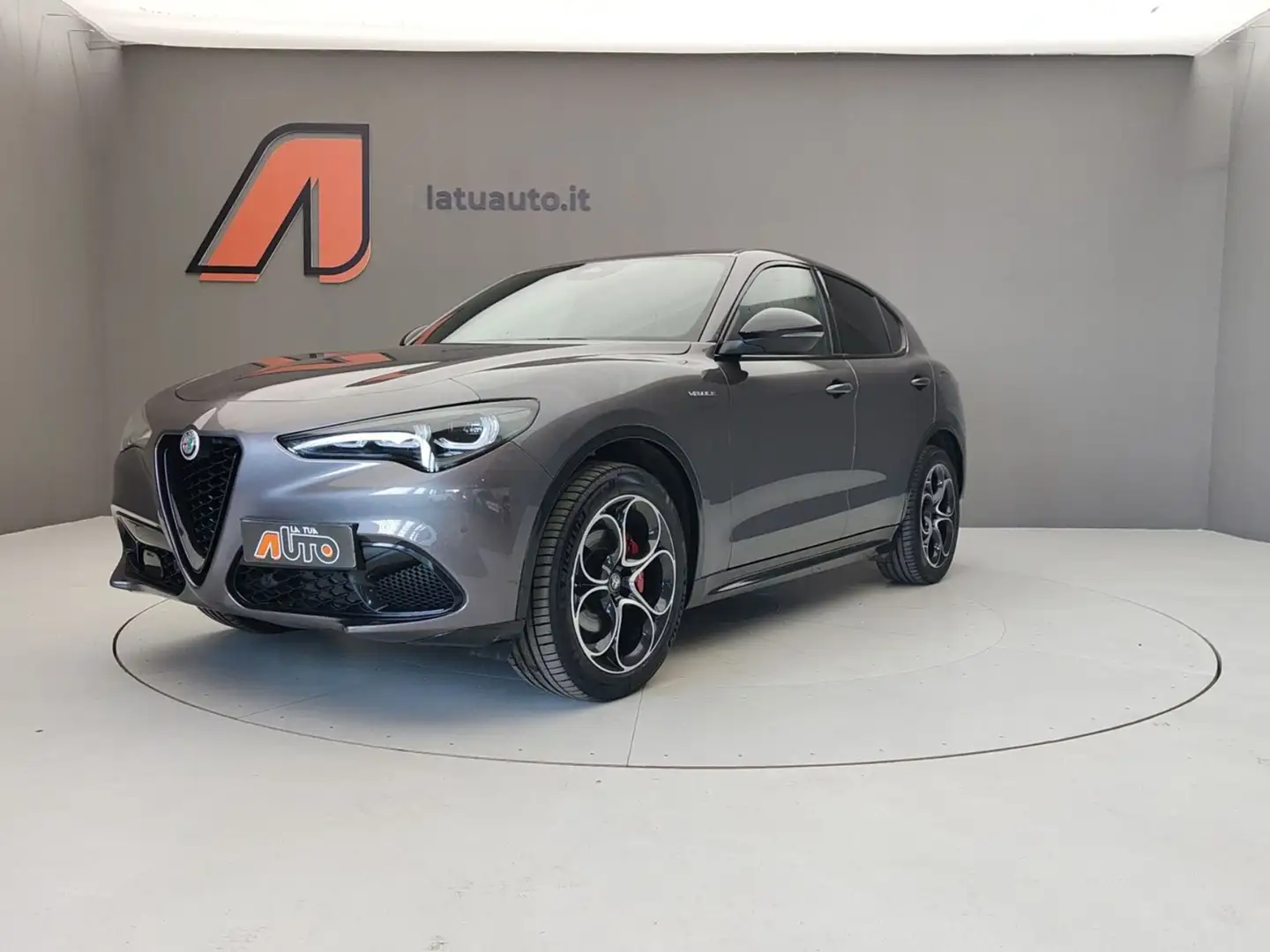Alfa Romeo Stelvio 2.2 TD 210CV VELOCE AT8 Q4 Szary - 1