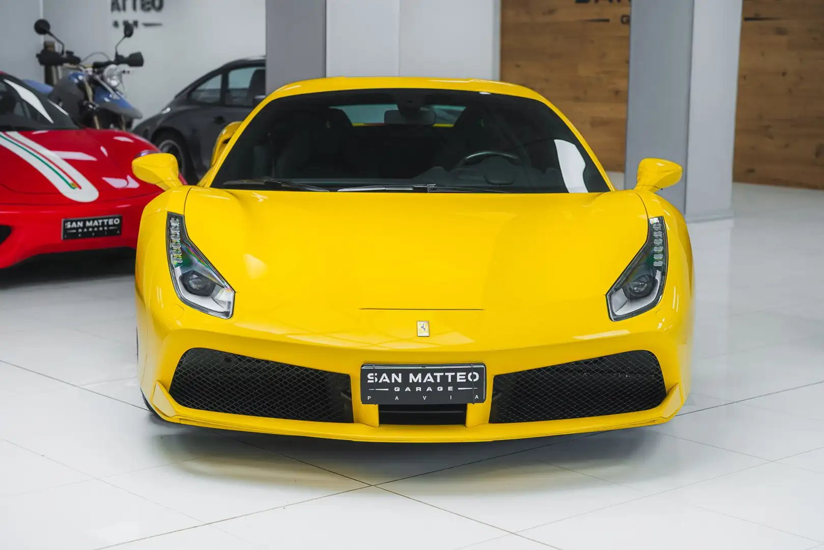 Ferrari 488 488 Coupe 3.9 GTB dct - 2
