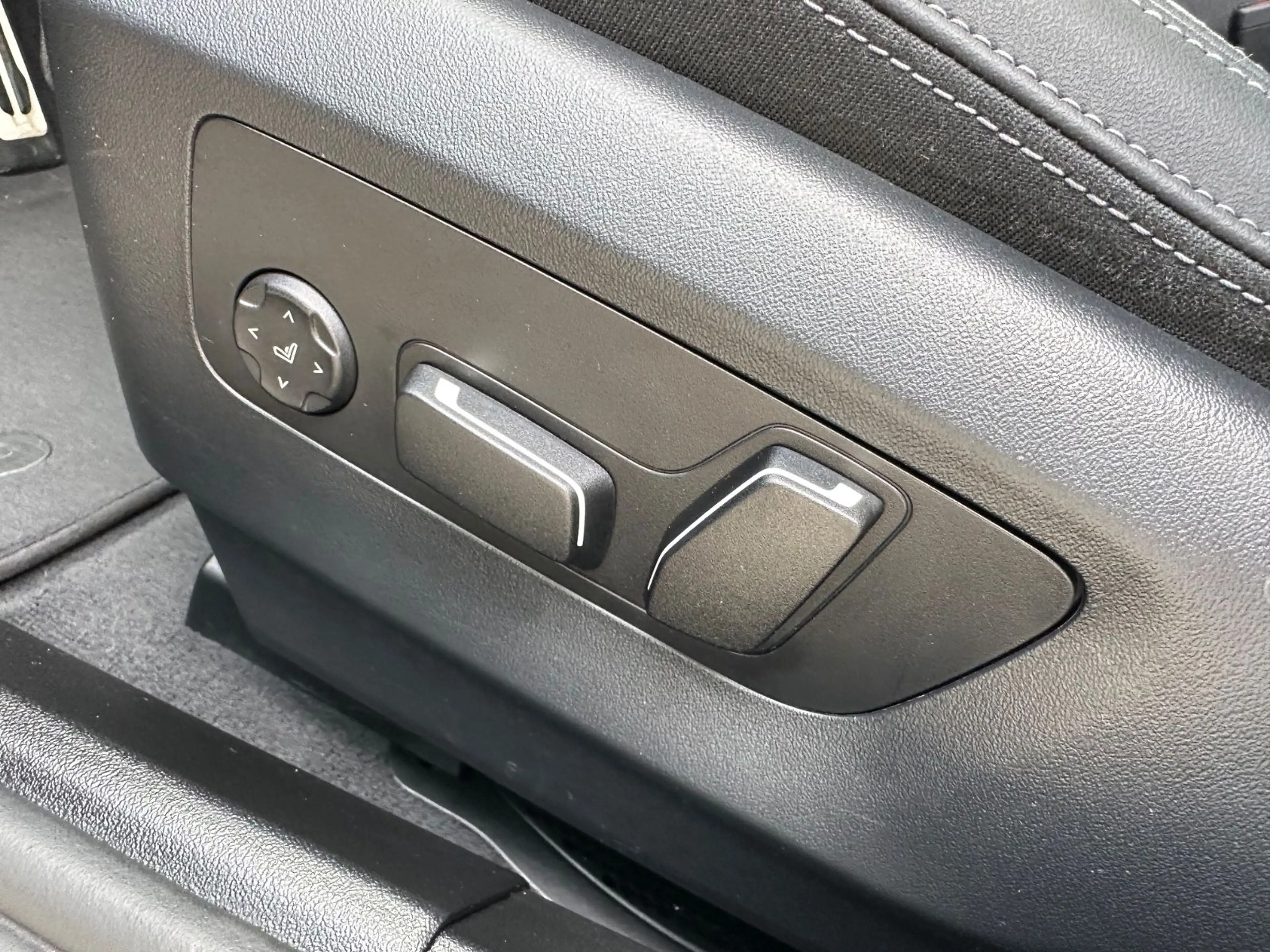 BMW 540 d xDrive M Sport HUD Stand 21" H&K 360° Panor — photo 36