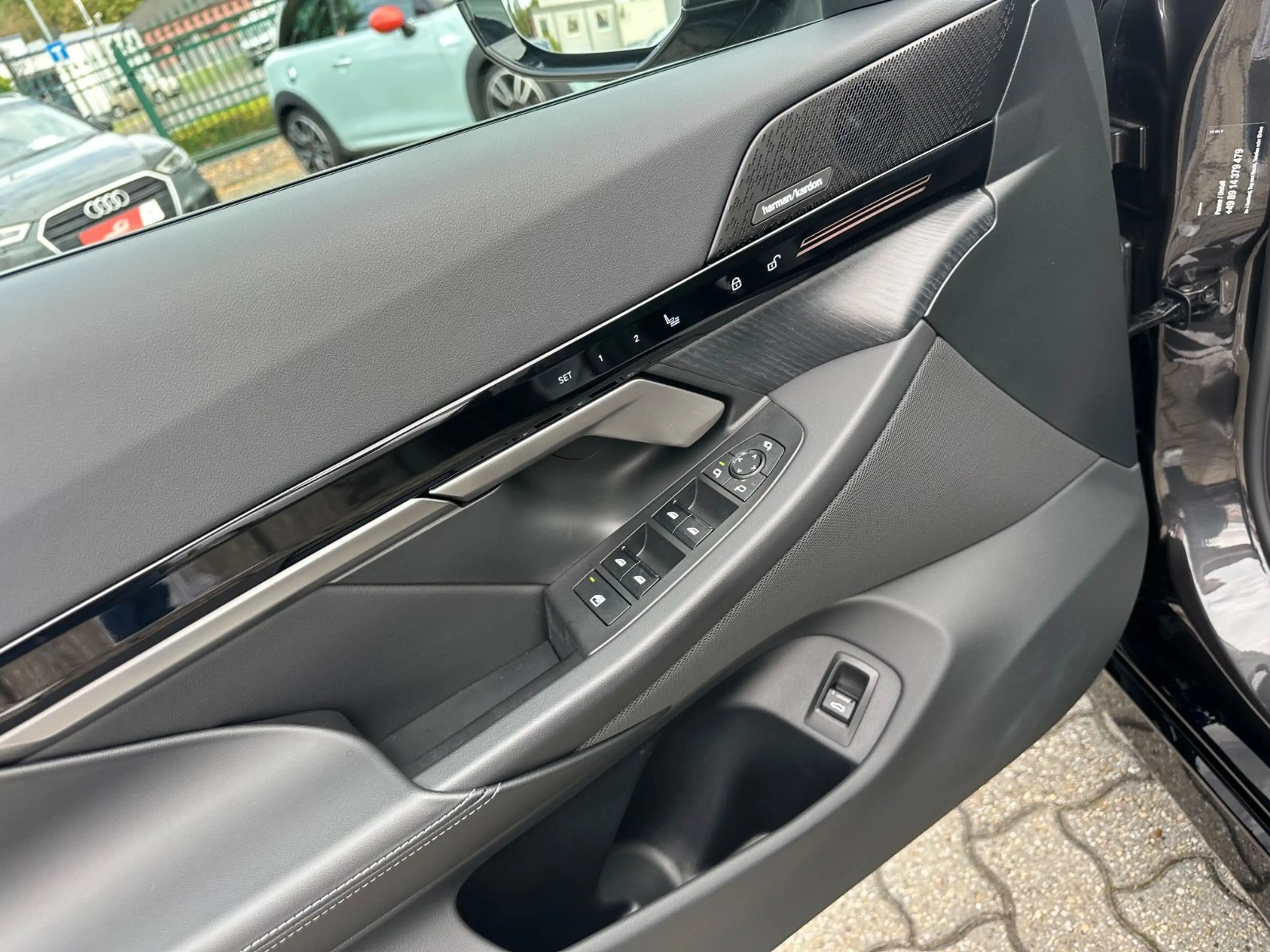 BMW 540 d xDrive M Sport HUD Stand 21" H&K 360° Panor — photo 37