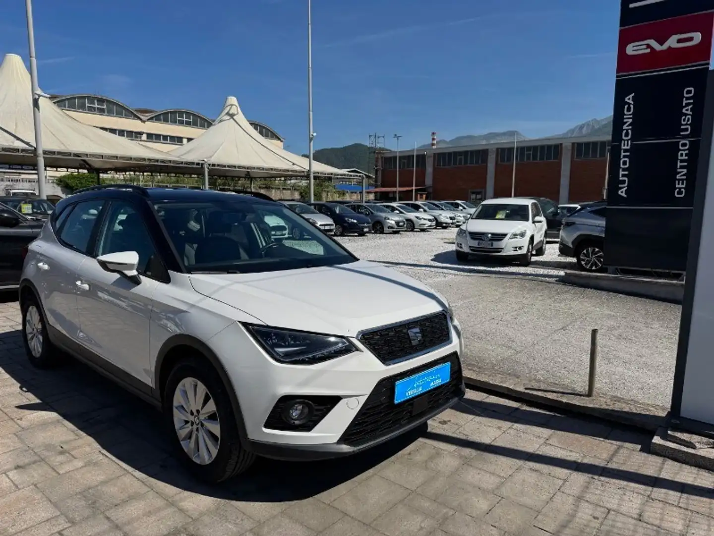 SEAT Arona 1.0 TGI Style Bianco - 1