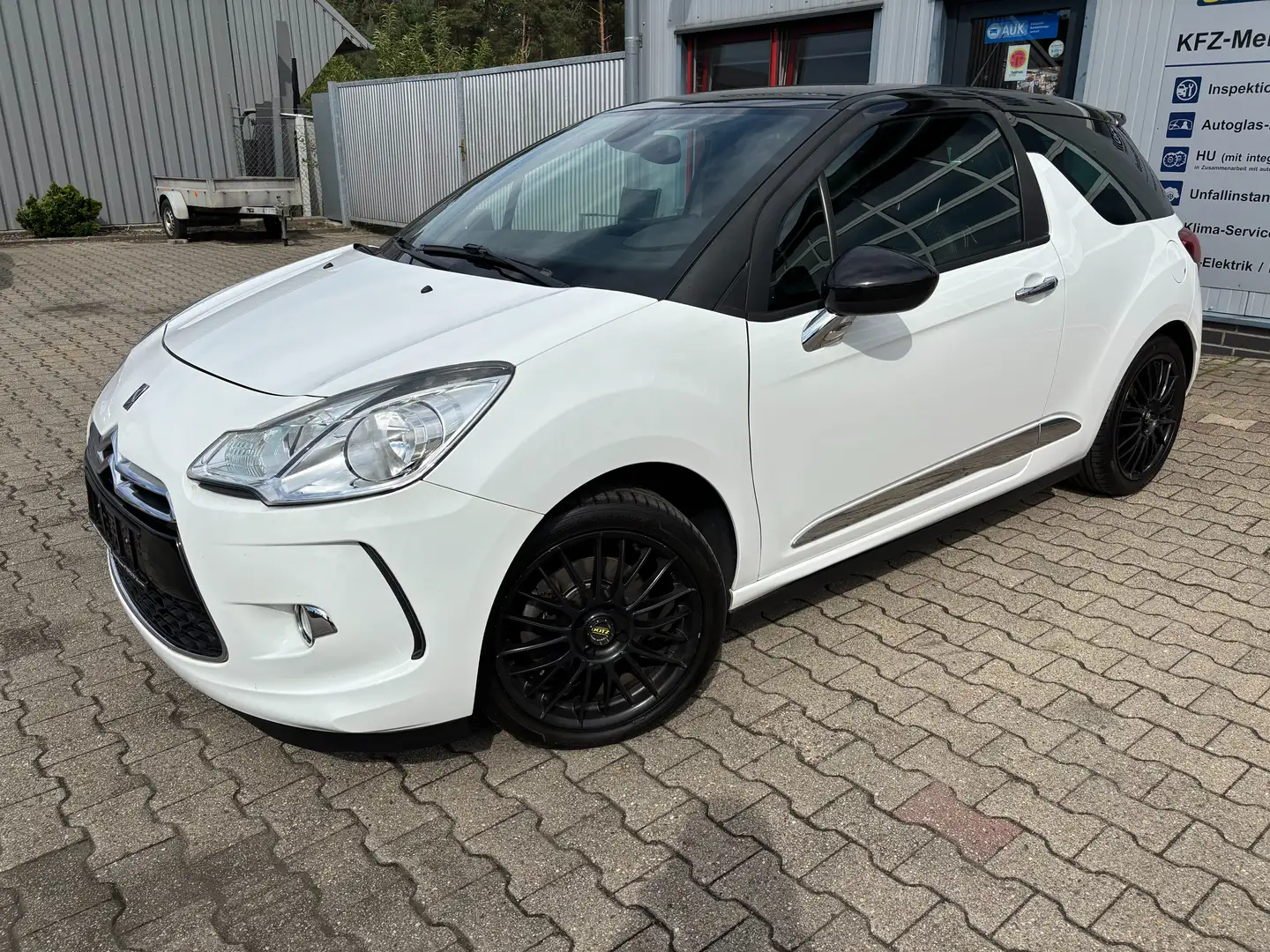 Citroen DS3 SportChic Weiß - 2