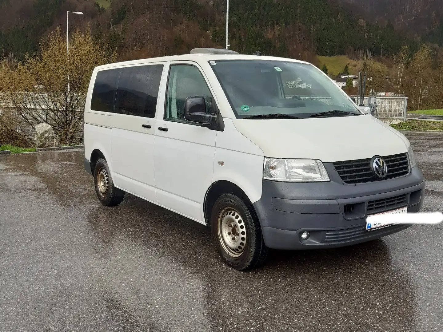 Volkswagen T5 Kombi 2,5 TDI 4motion D-PF Bílá - 2