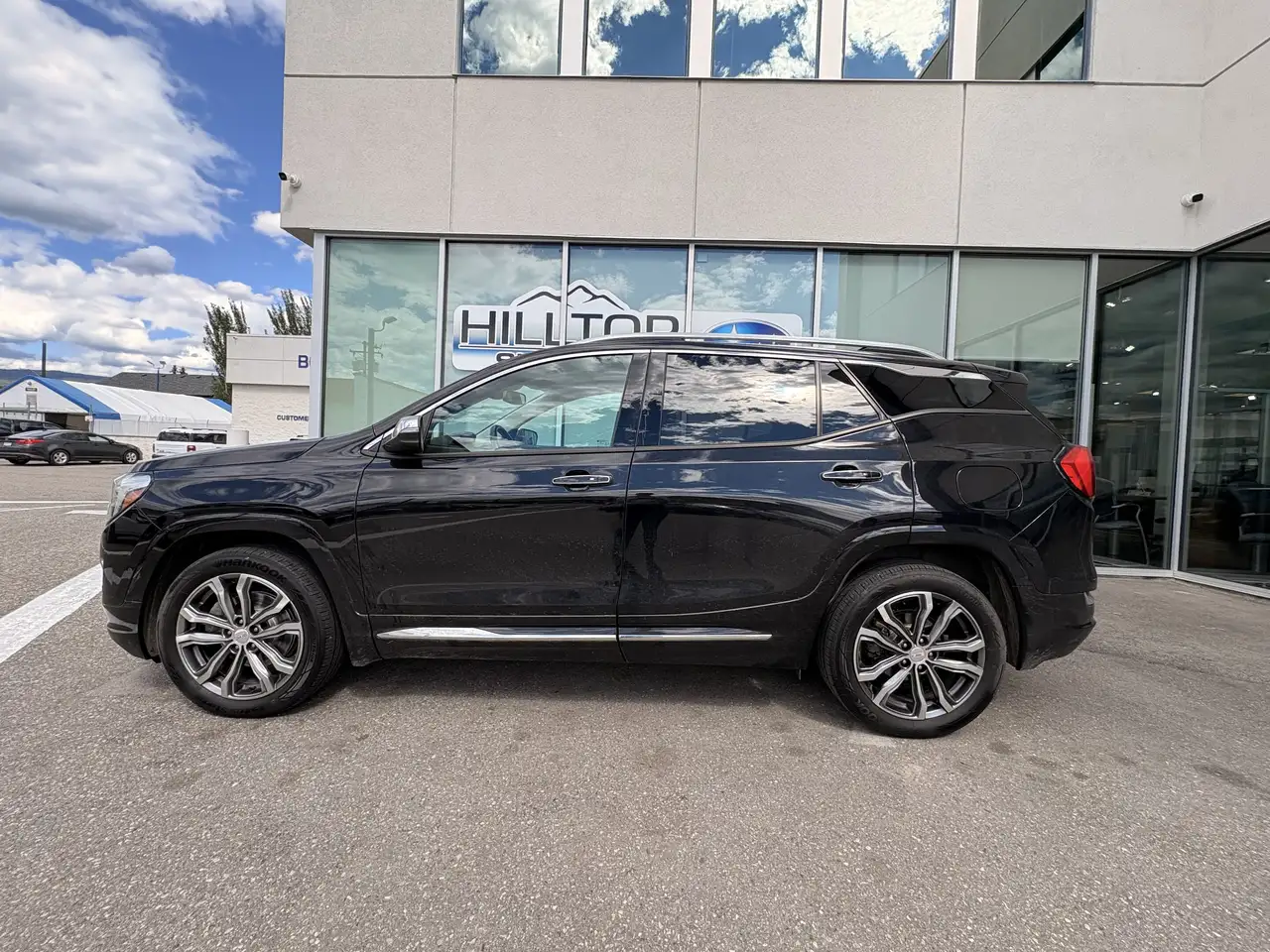 GMC Terrain photo GMC Terrain