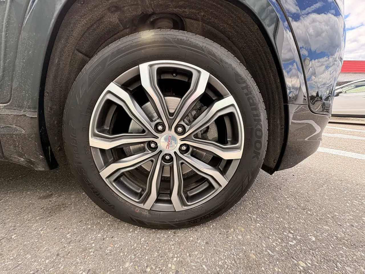 GMC Terrain photo GMC Terrain