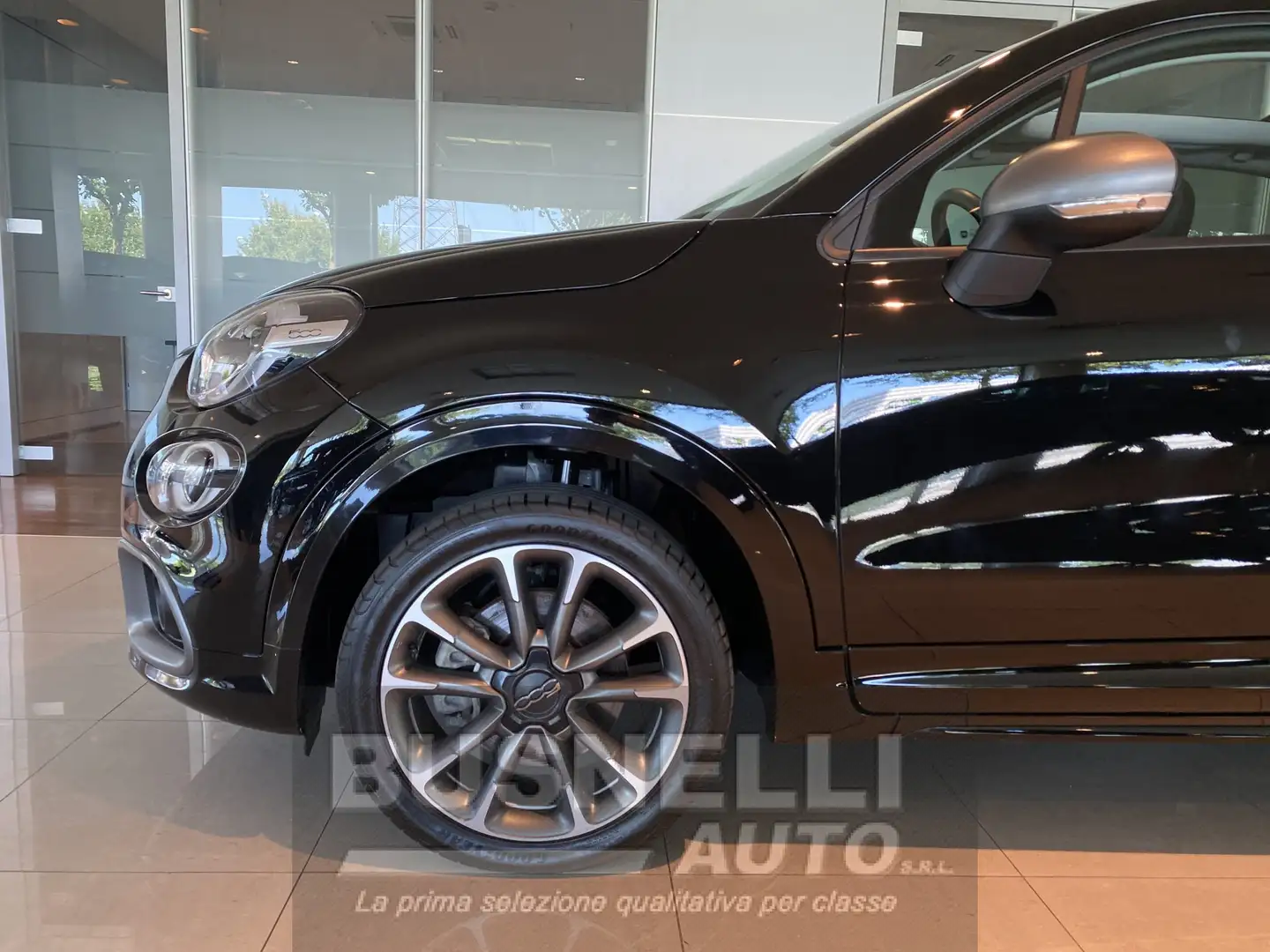 Fiat 500X DOLCEVITA 1.5 T4 HYBRID SPORT 130CV DCT Zwart - 2