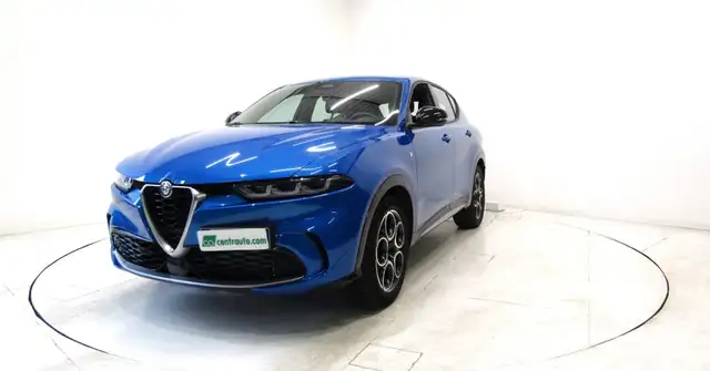 Alfa Romeo Tonale view 3