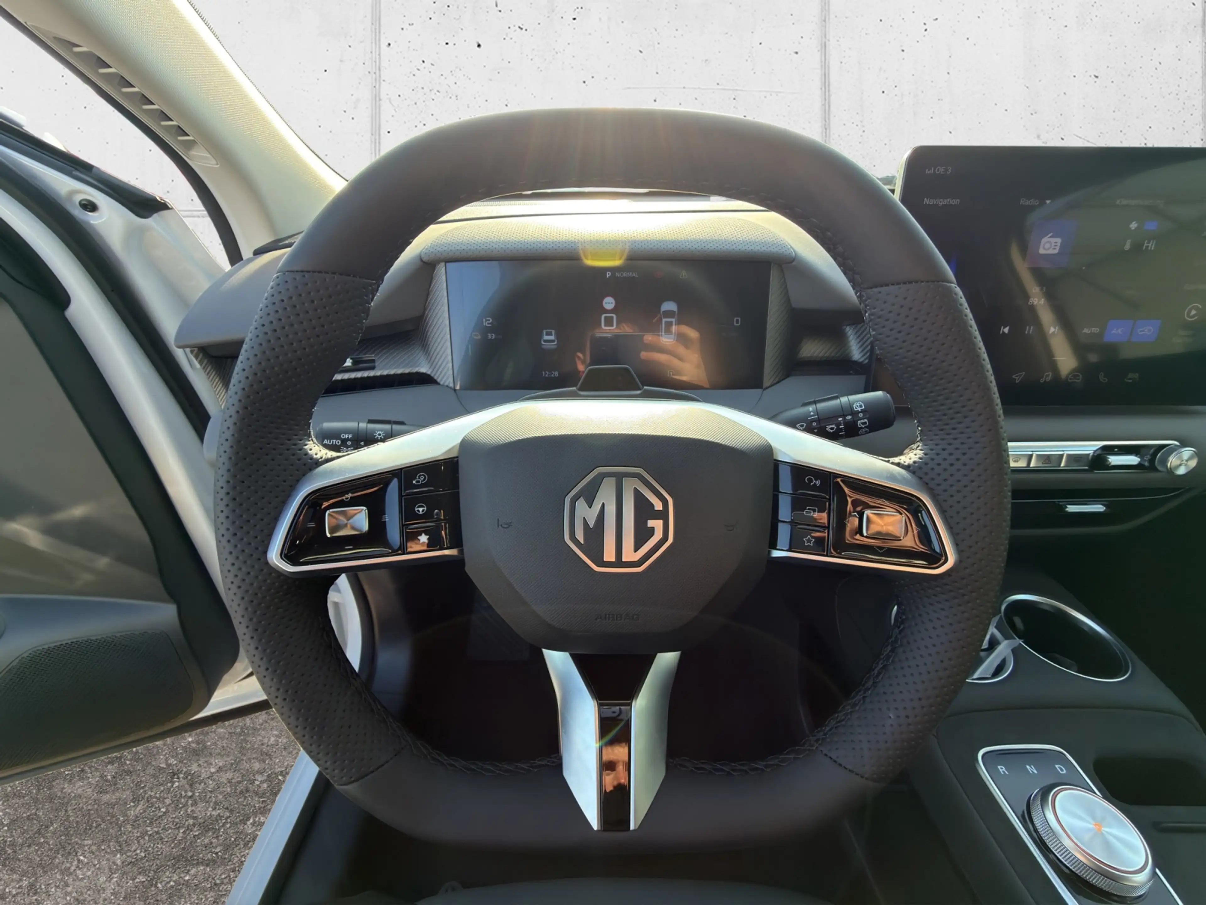 MG MGS5 EV Luxury RWD LONGRANGE 5t. — photo 2