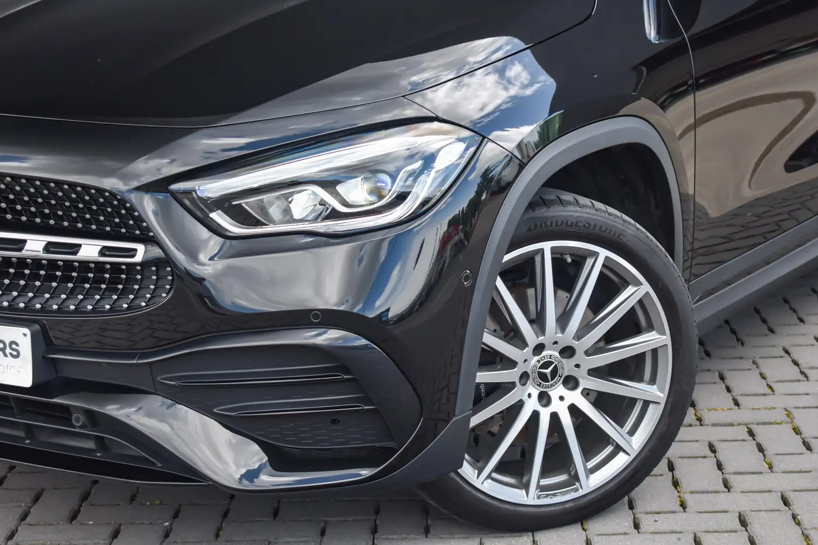 Mercedes-Benz GLA 250 e PHEV AMG Line - Keyless - Noir - 2