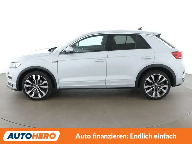 Volkswagen T-Roc view 3