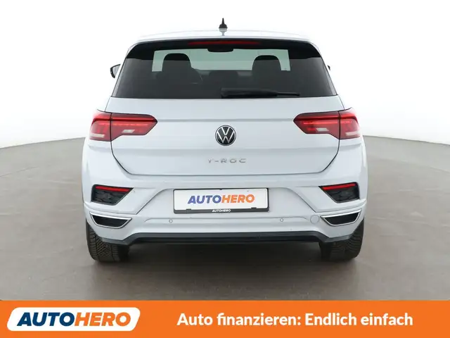 Volkswagen T-Roc view 5
