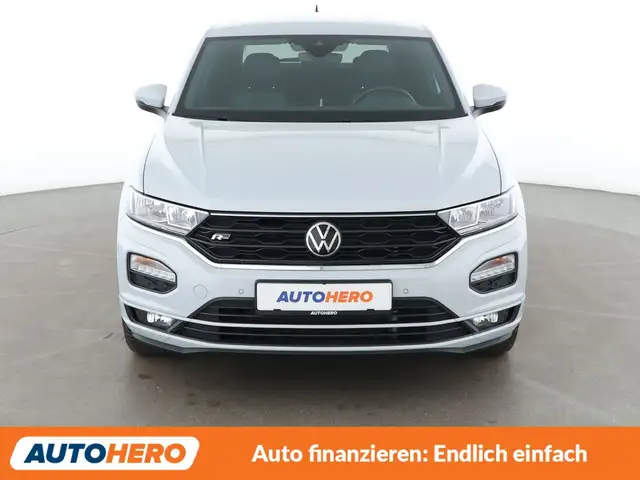 Volkswagen T-Roc view 9