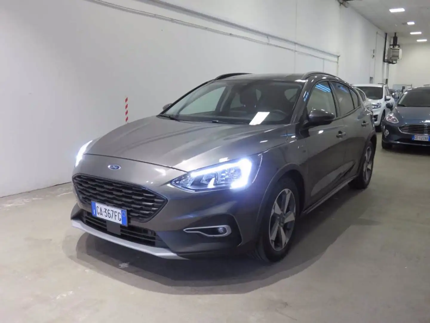 Ford Focus 1.0 EcoBoost 125 CV 5p. Active Grau - 1