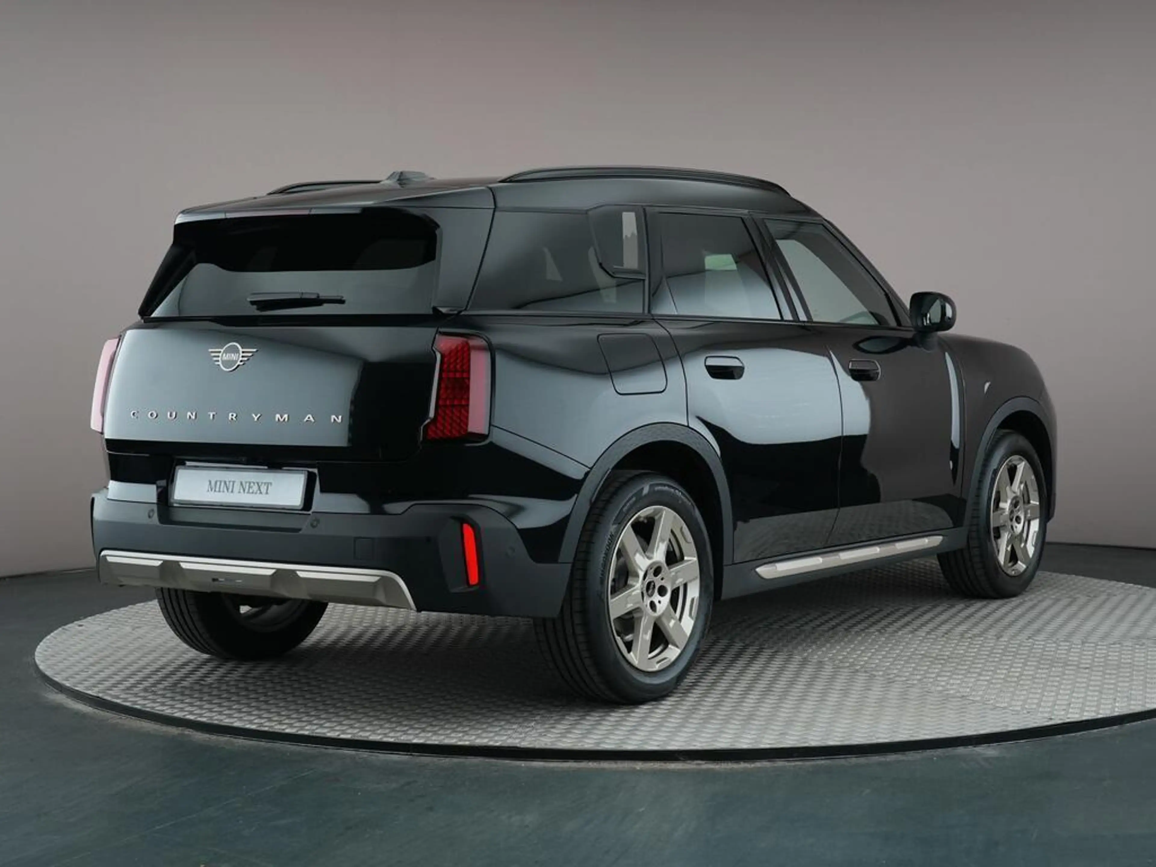 MINI Countryman C Favoured S — photo 11