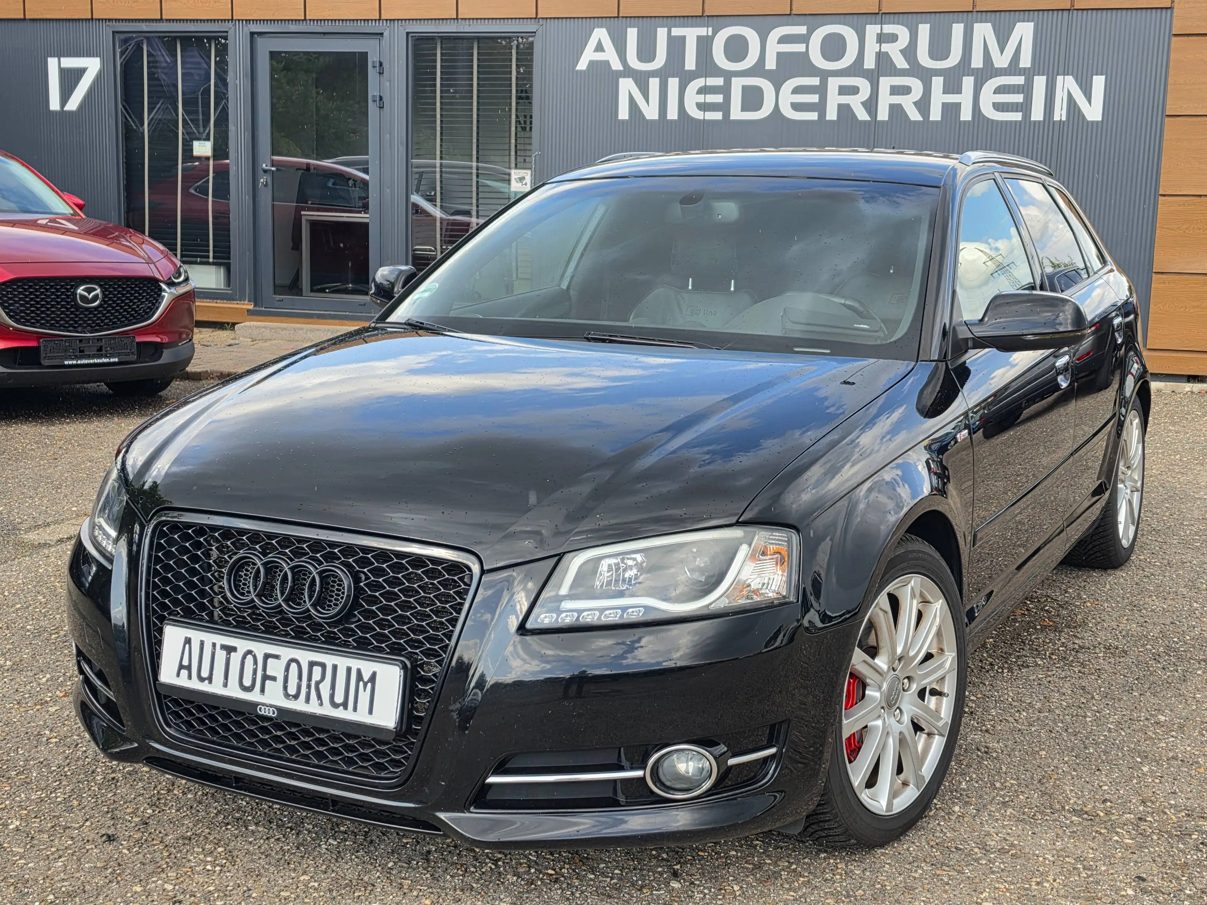 Audi A3 1.4 TFSI S line Sportpaket plus — photo 2