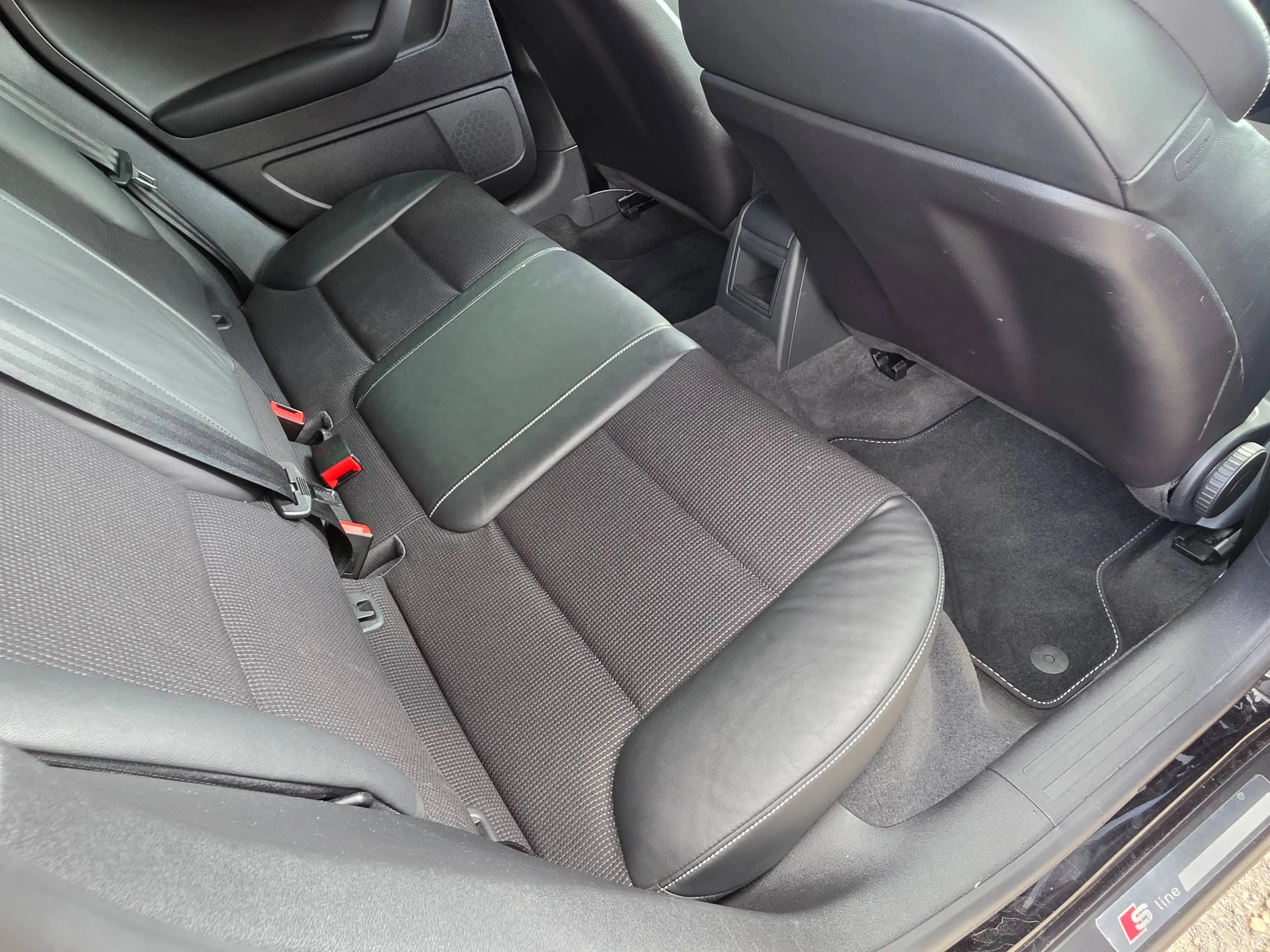Audi A3 1.4 TFSI S line Sportpaket plus — photo 15