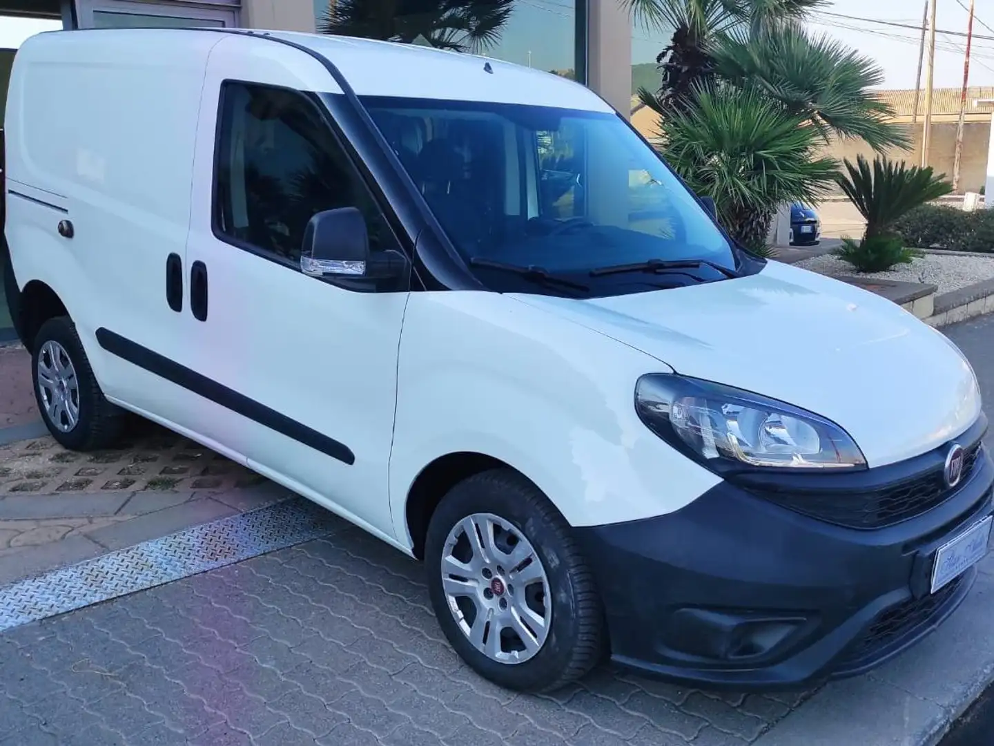 Fiat Doblo CARGO CH1 BUSINESS 1.6 MJET 3 POSTI Bianco - 2