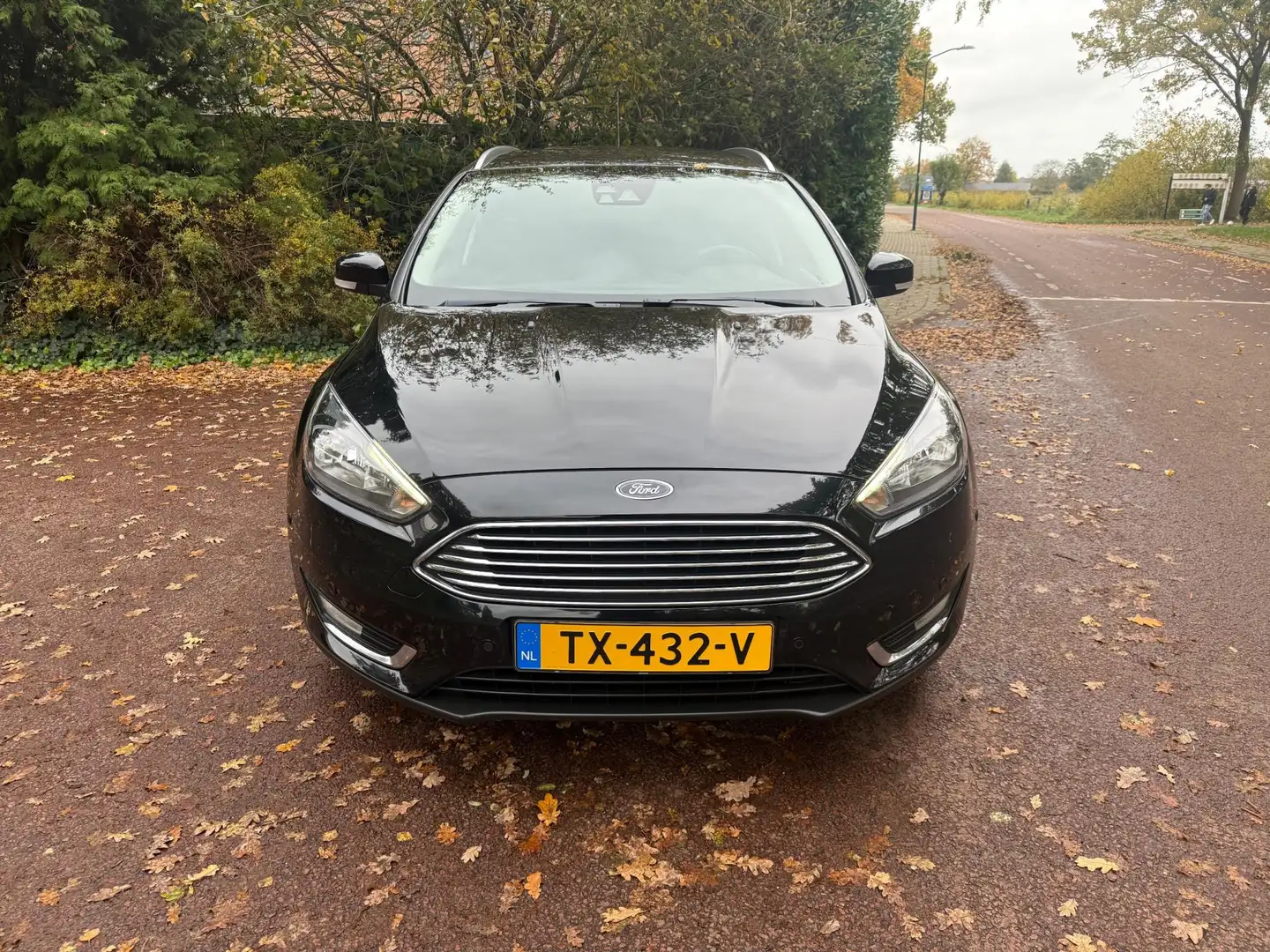 Ford Focus Wagon 1.0 Titanium Edition / Navi / cruisecontrol Noir - 2