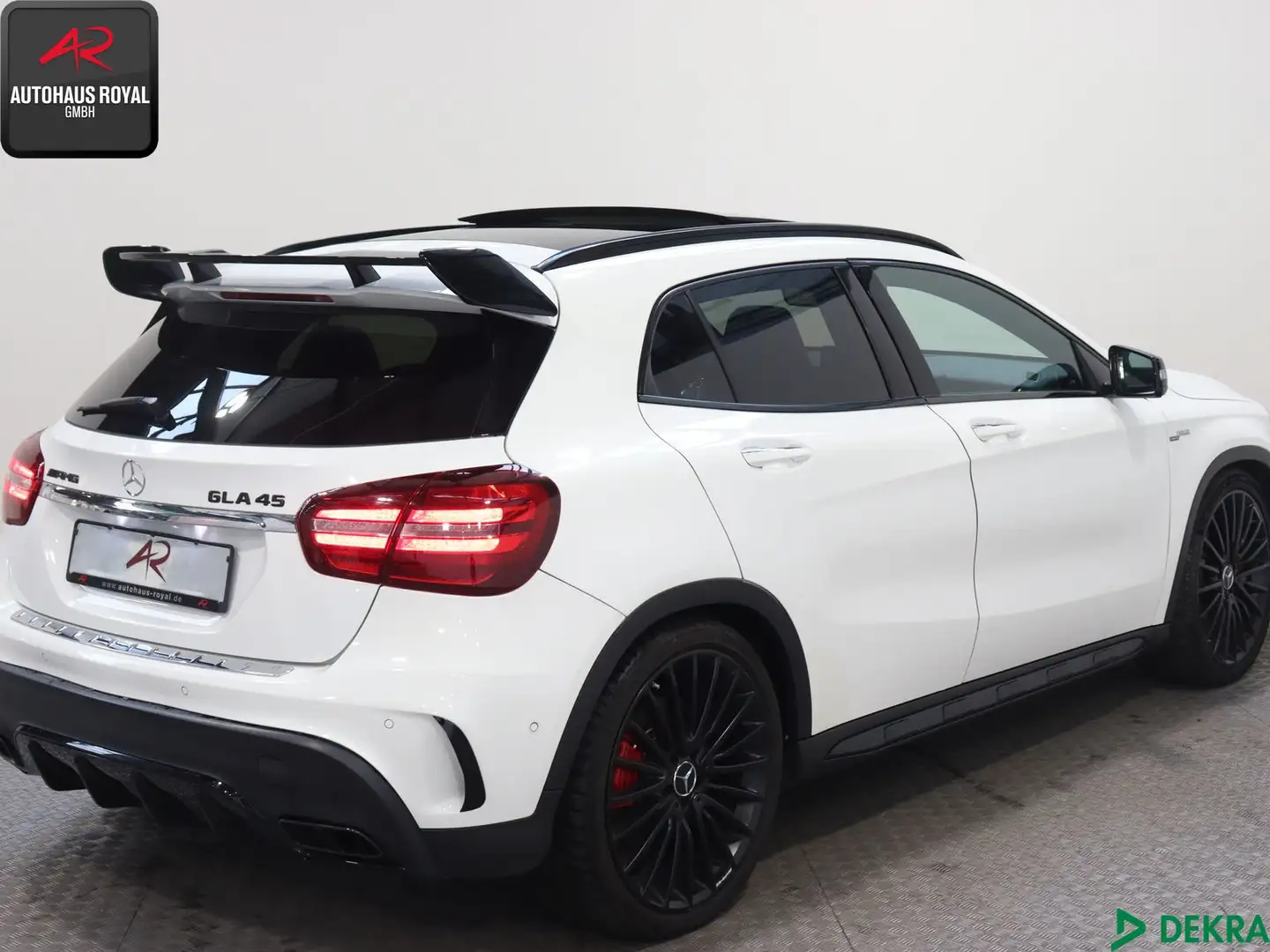 Mercedes-Benz GLA 45 AMG GLA 45 AMG 4M NIGHT PERFORMANCE SITZ,KEYLESS,SH Blanc - 2