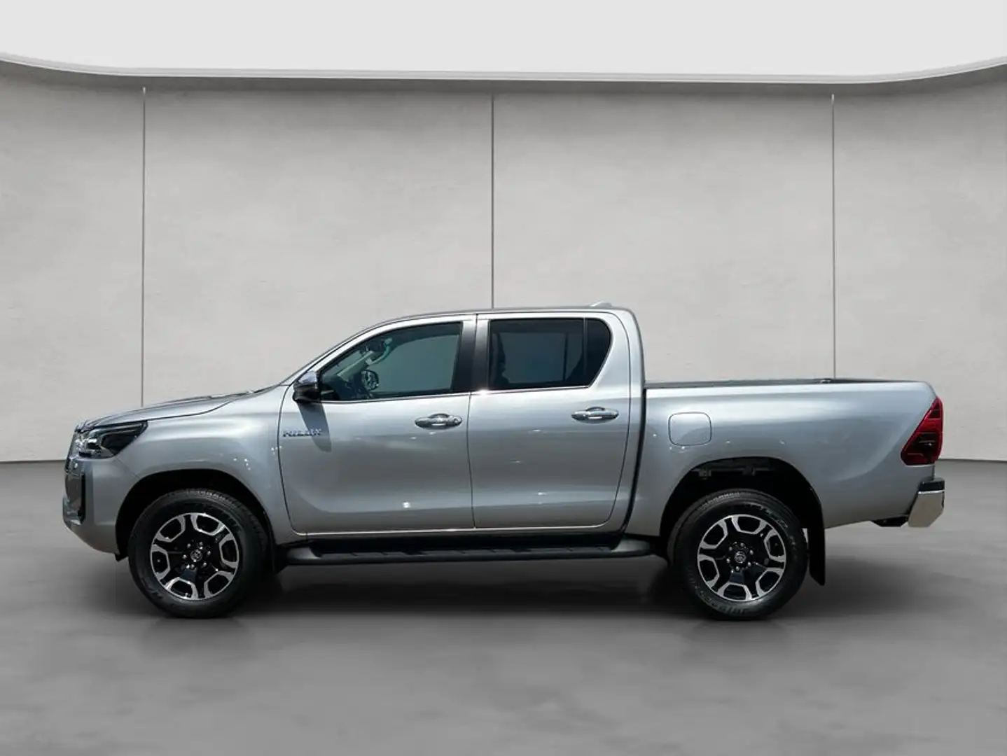 Toyota Hilux HiLux 4x4 Double Cab MHEV Executive Aut. Argintiu - 2