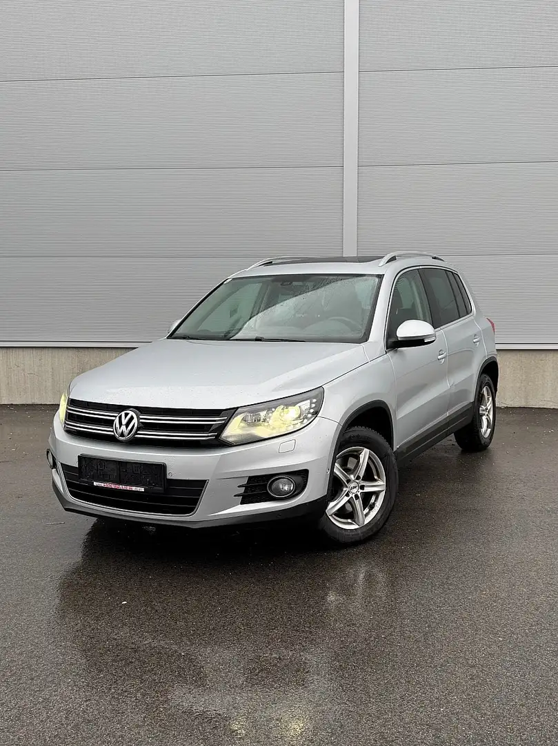 Volkswagen Tiguan 2,0 TDI BMT 4Motion Sky DPF DSG Silber - 1