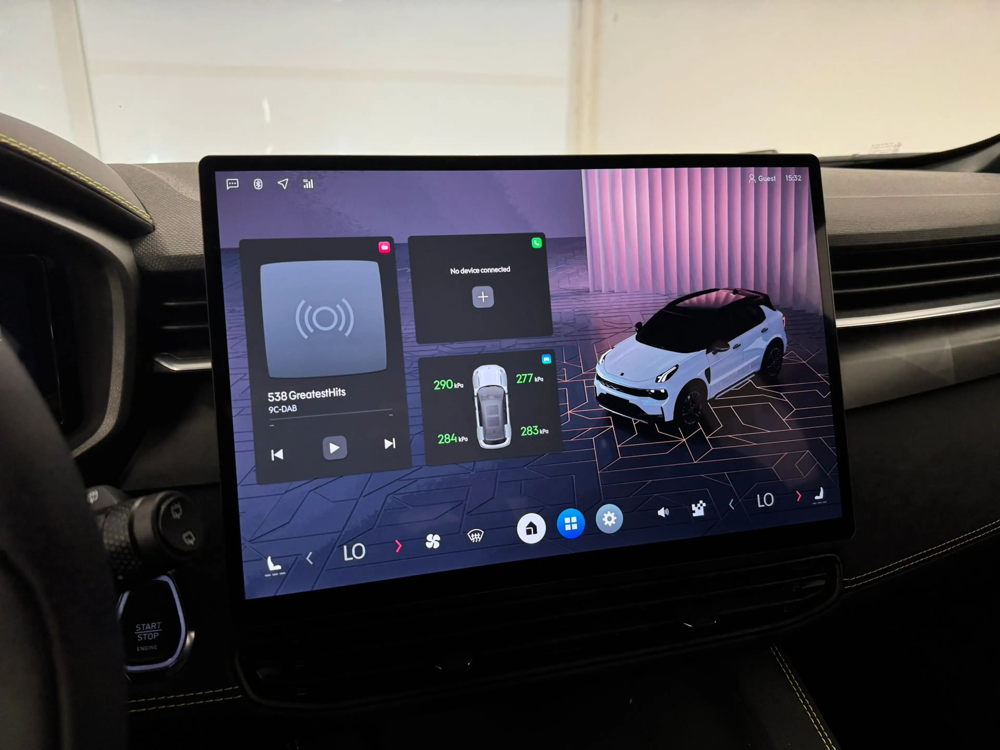 Lynk & Co 01 1.5 Core | Achteruitrijcamera | Apple Carplay/Andr — photo 23