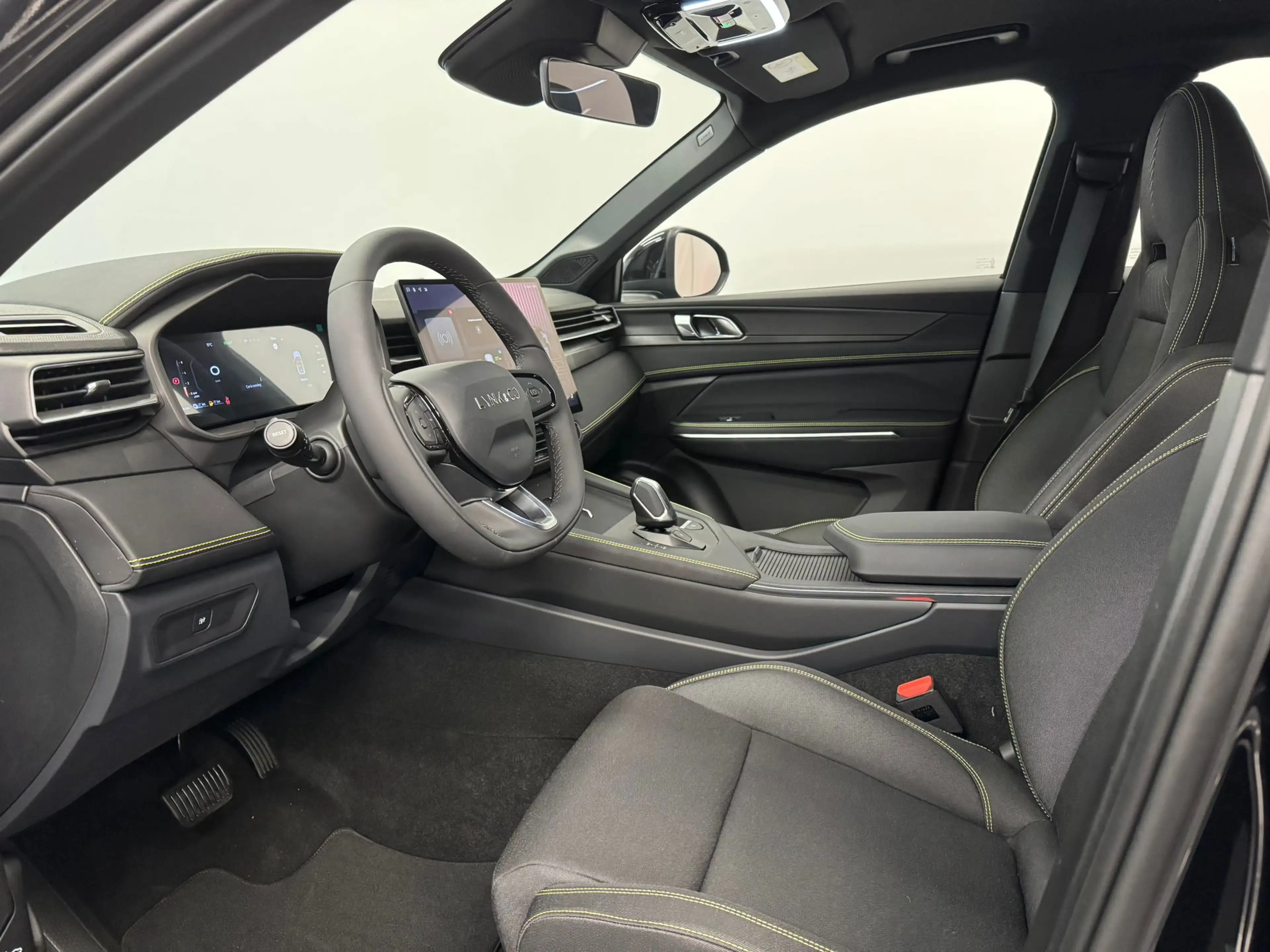 Lynk & Co 01 1.5 Core | Achteruitrijcamera | Apple Carplay/Andr — photo 11