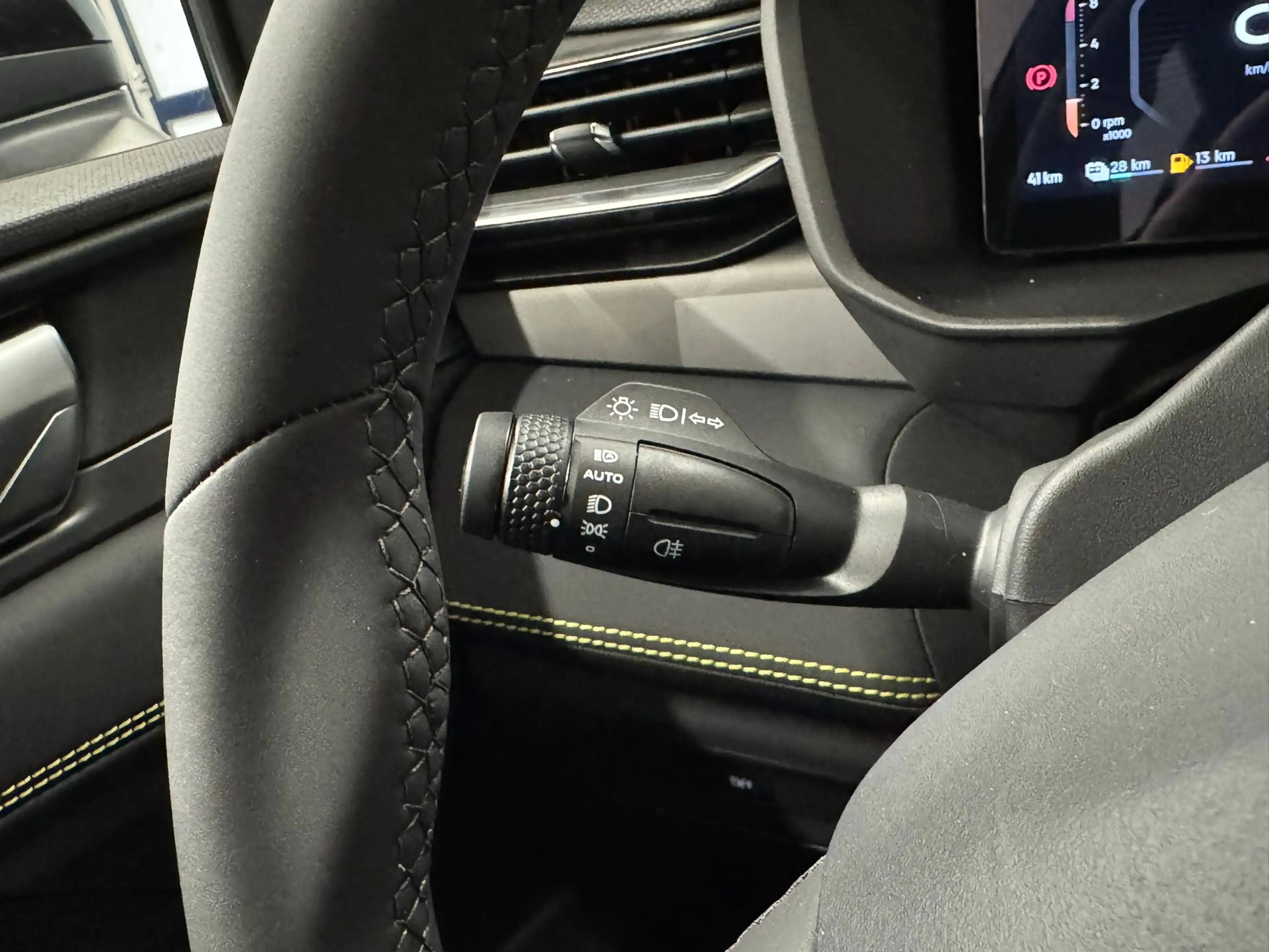 Lynk & Co 01 1.5 Core | Achteruitrijcamera | Apple Carplay/Andr — photo 18