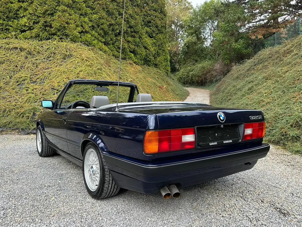 BMW 325 iA E30 Cabriolet /Châssis M-Sport /Intérieur+Volant M-Sport /Jantes 15", foto 5