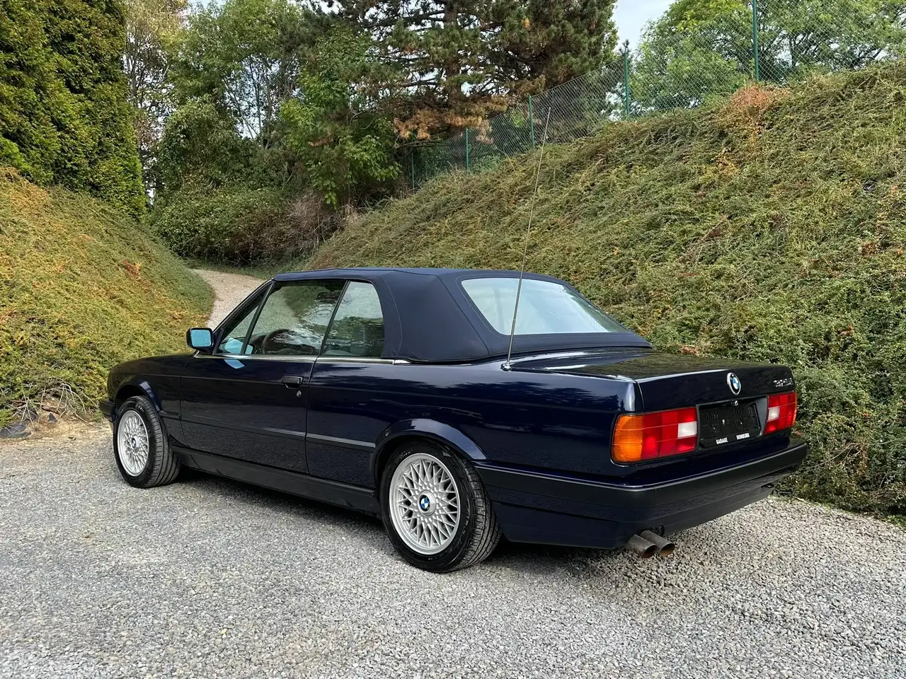BMW 325 iA E30 Cabriolet /Châssis M-Sport /Intérieur+Volant M-Sport /Jantes 15", foto 9
