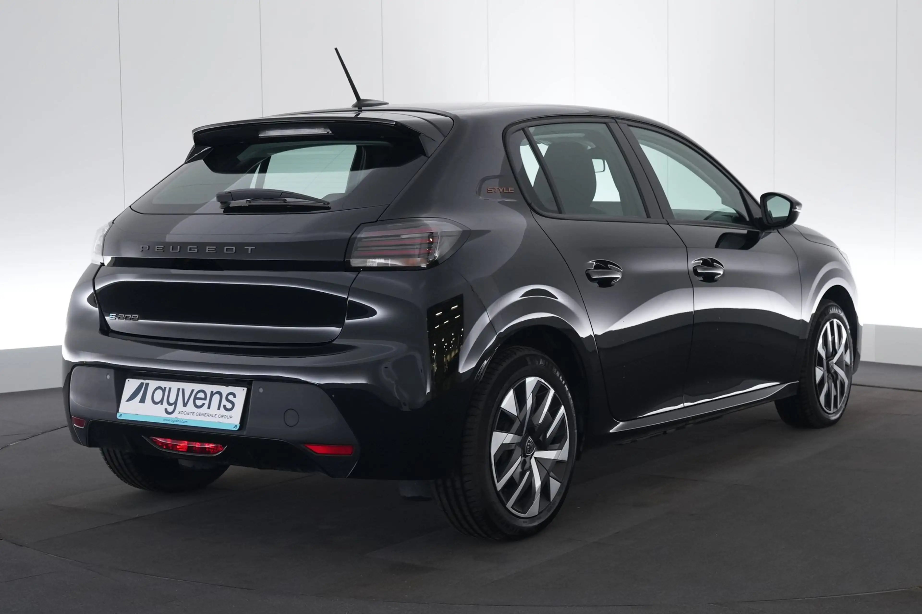 Peugeot e-208 50 kWh Style LED GPS PDC Carplay Heat-Pump — photo 7