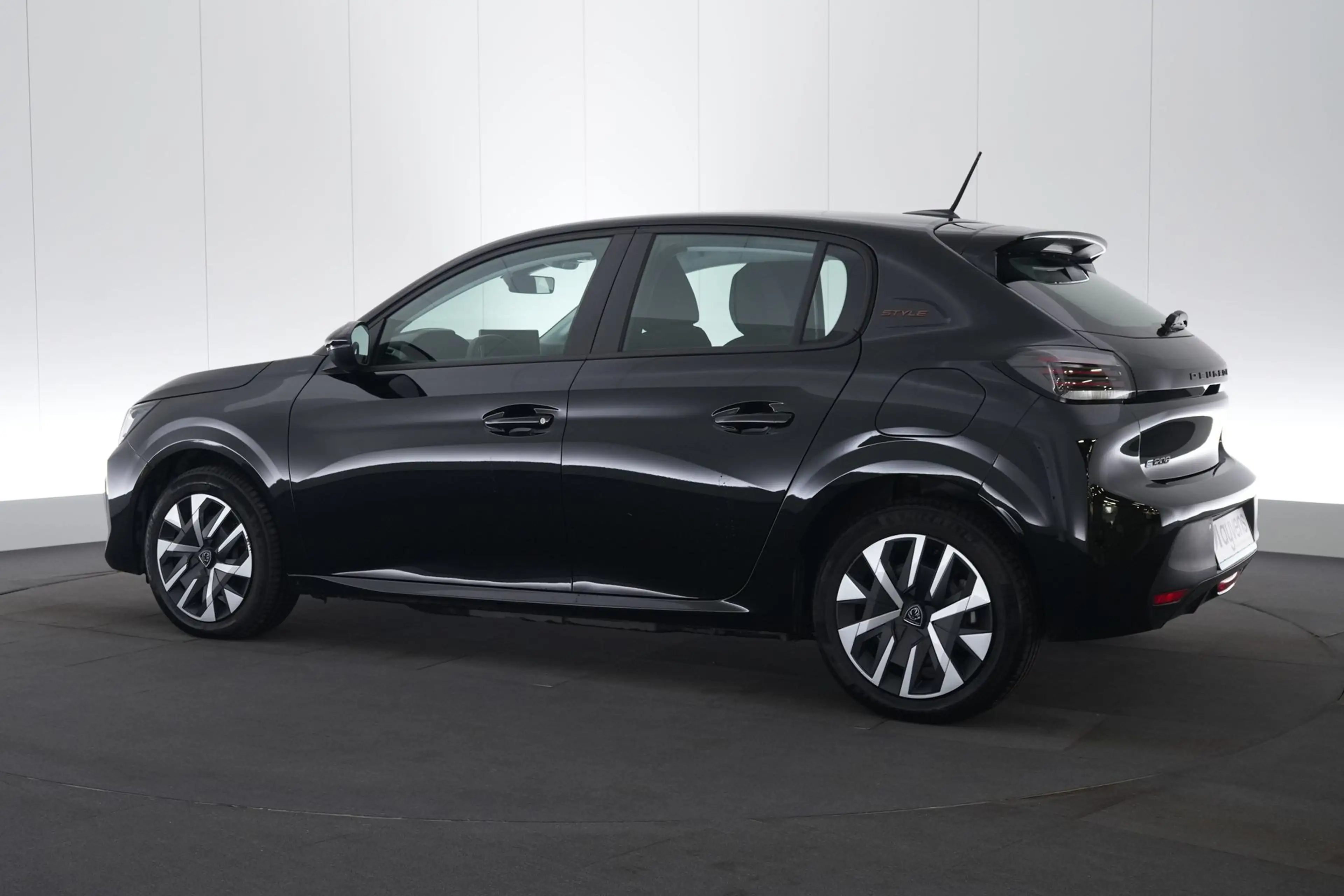 Peugeot e-208 50 kWh Style LED GPS PDC Carplay Heat-Pump — photo 10