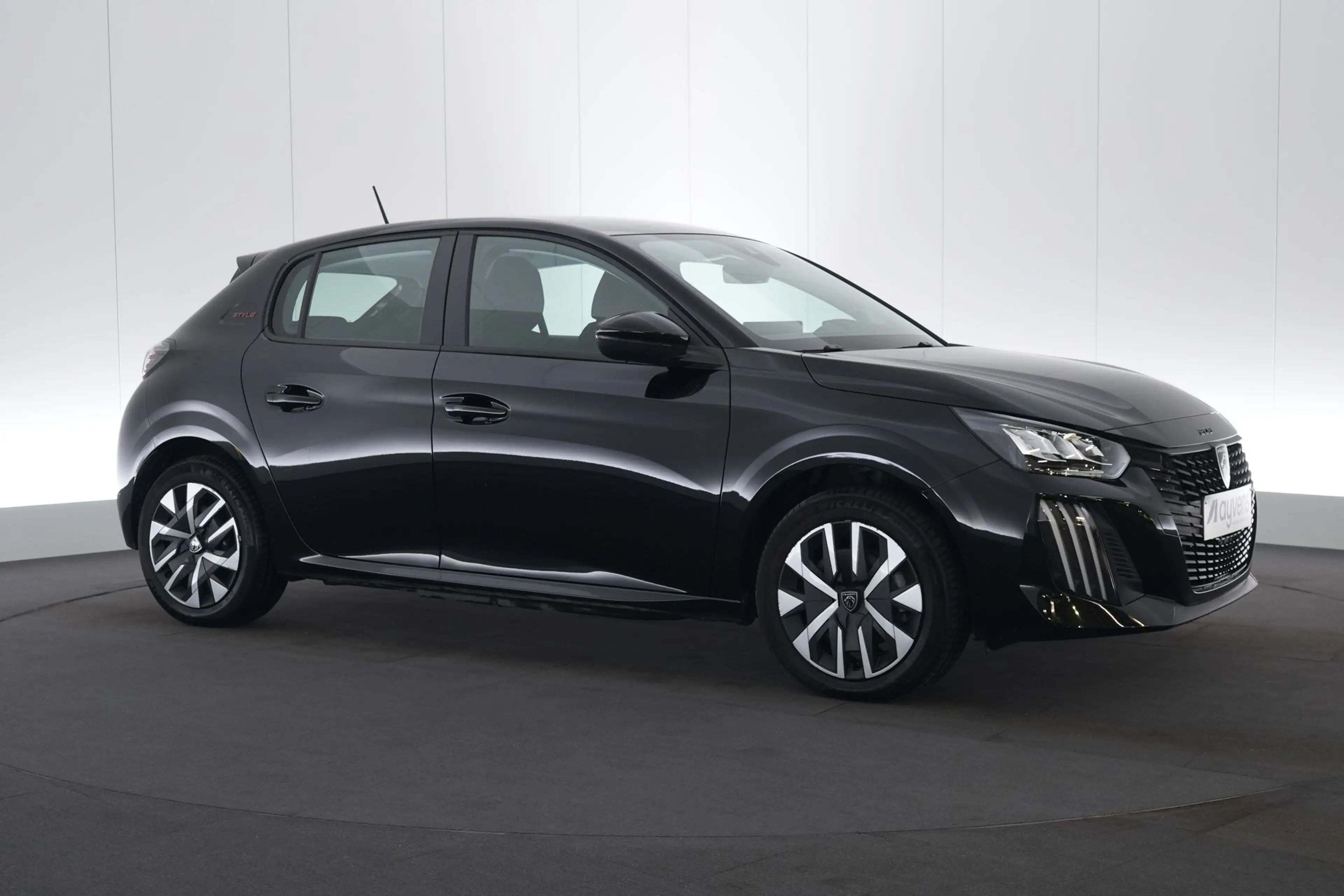 Peugeot e-208 50 kWh Style LED GPS PDC Carplay Heat-Pump — photo 4