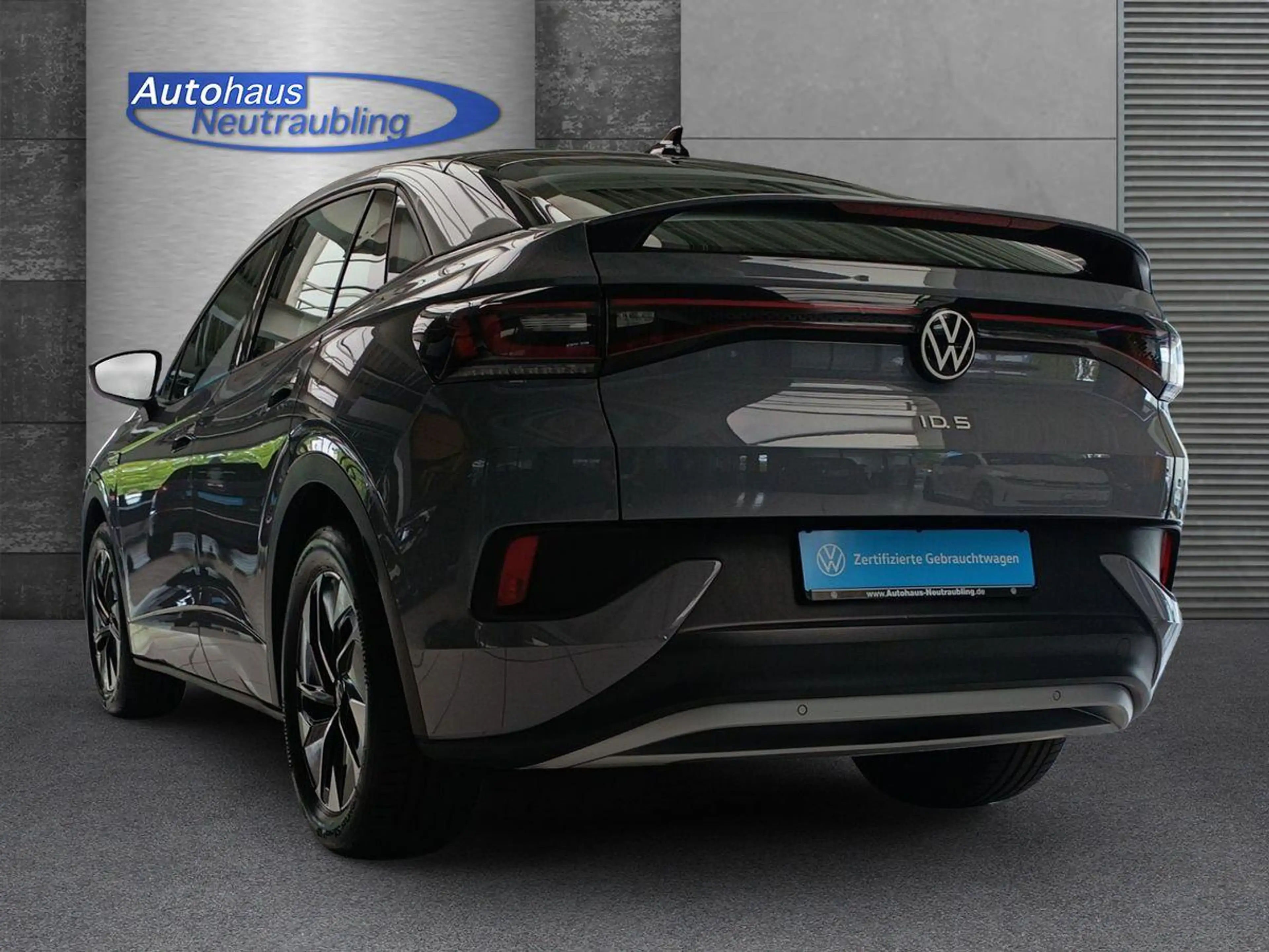 Volkswagen ID.5 77KWh "PRO" 174 PS NAVI+AHK+PDC+ — photo 4