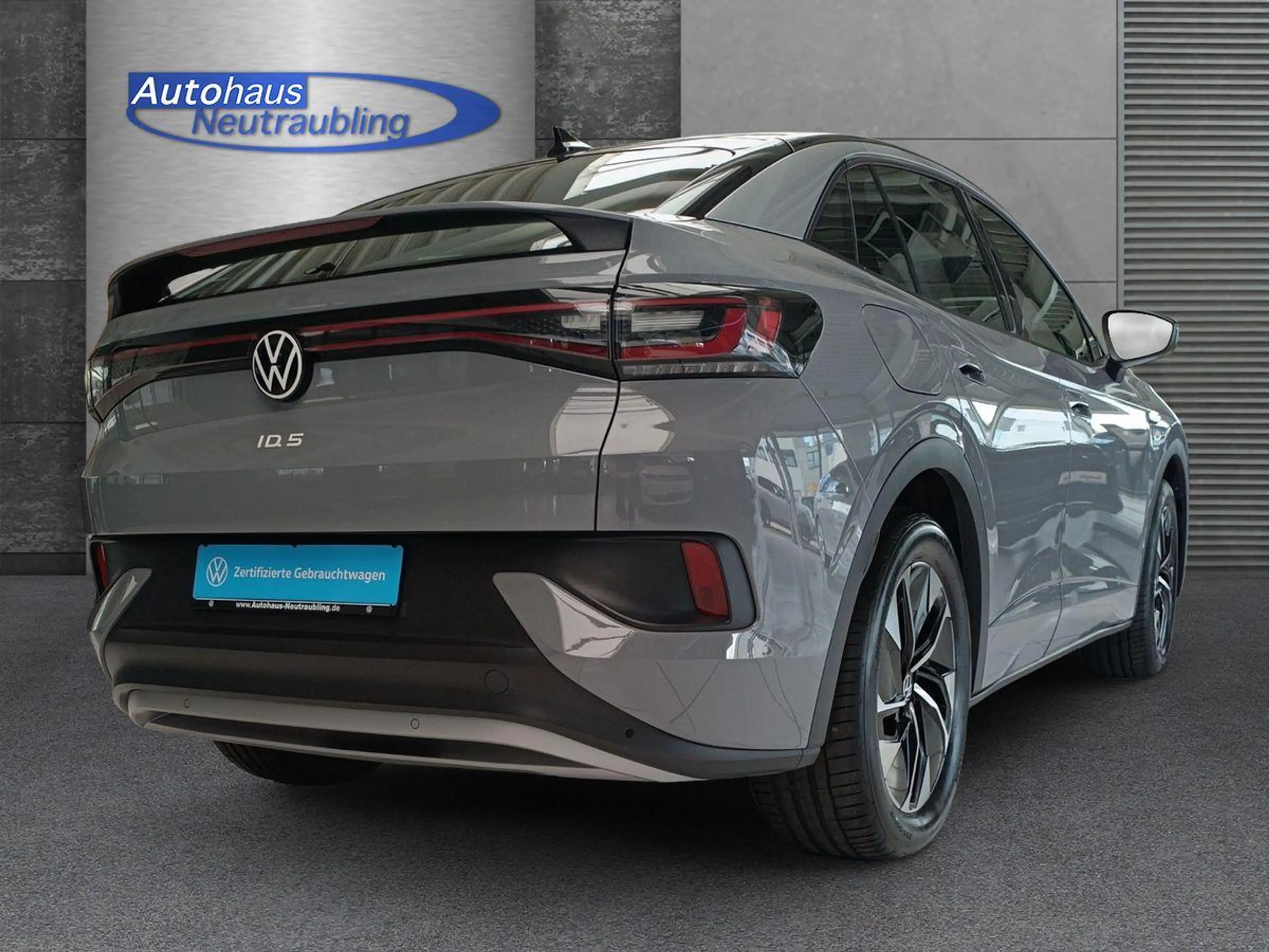 Volkswagen ID.5 77KWh "PRO" 174 PS NAVI+AHK+PDC+ — photo 6